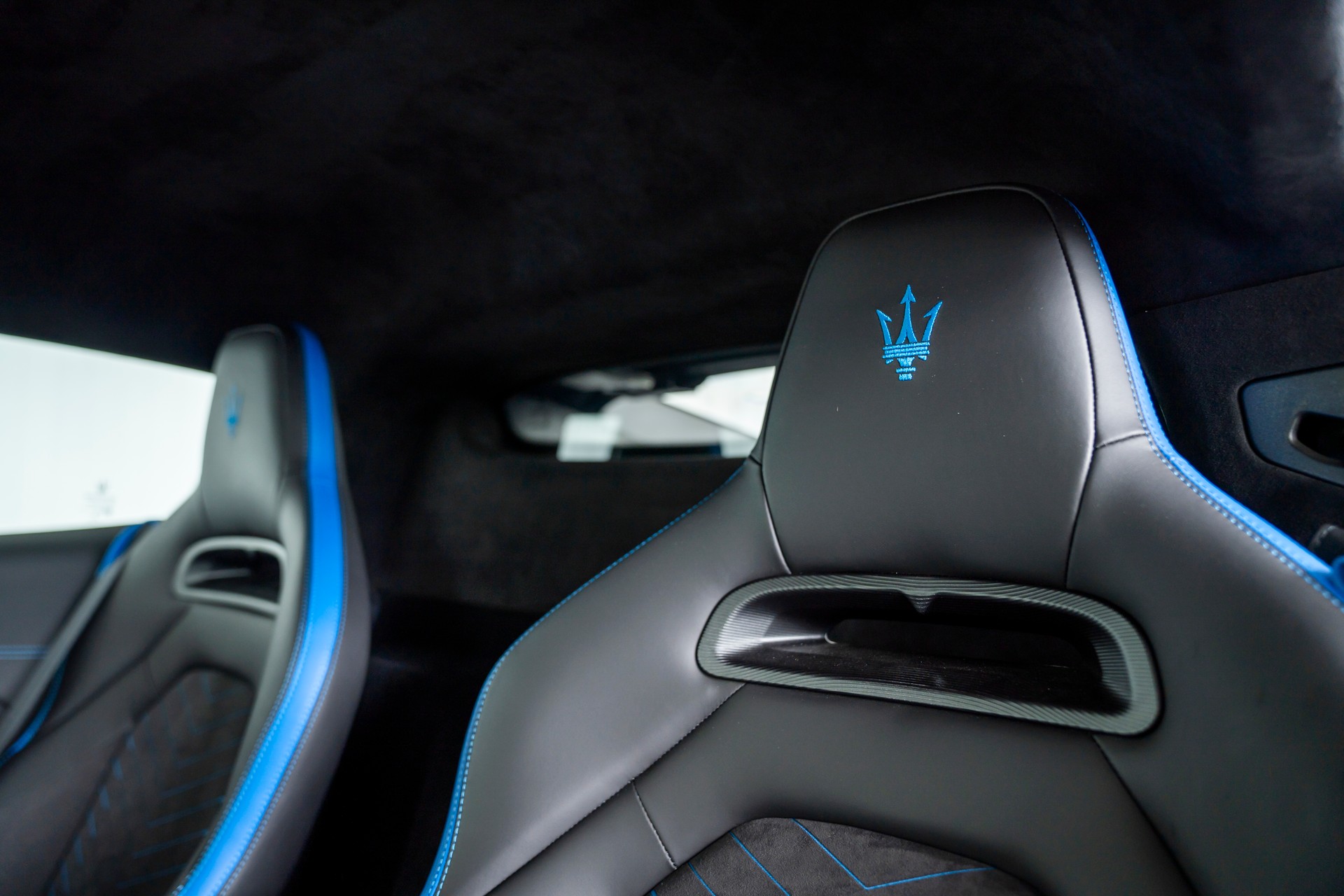 MASERATI MC 20-image-18