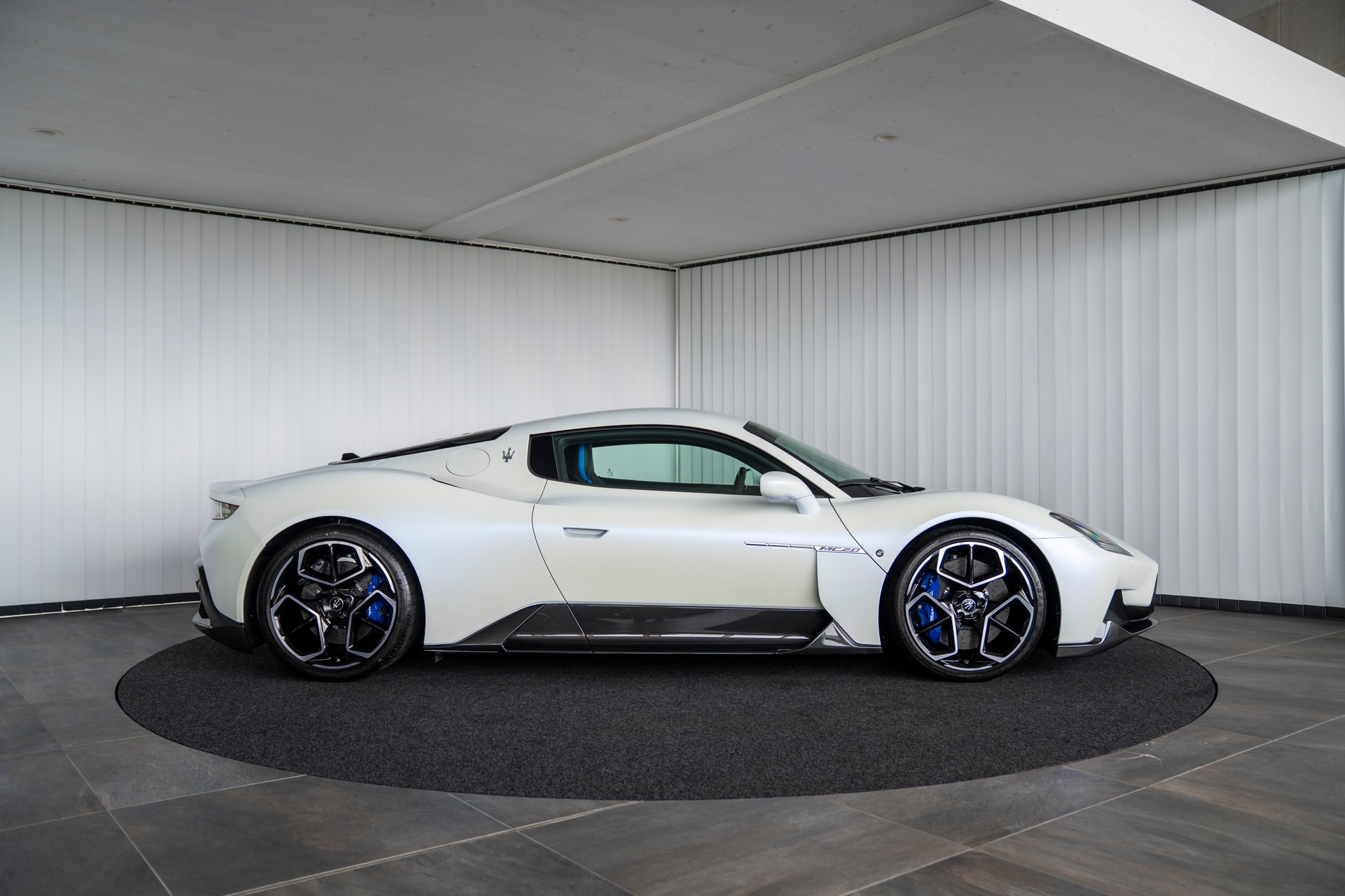MASERATI MC 20-image-4
