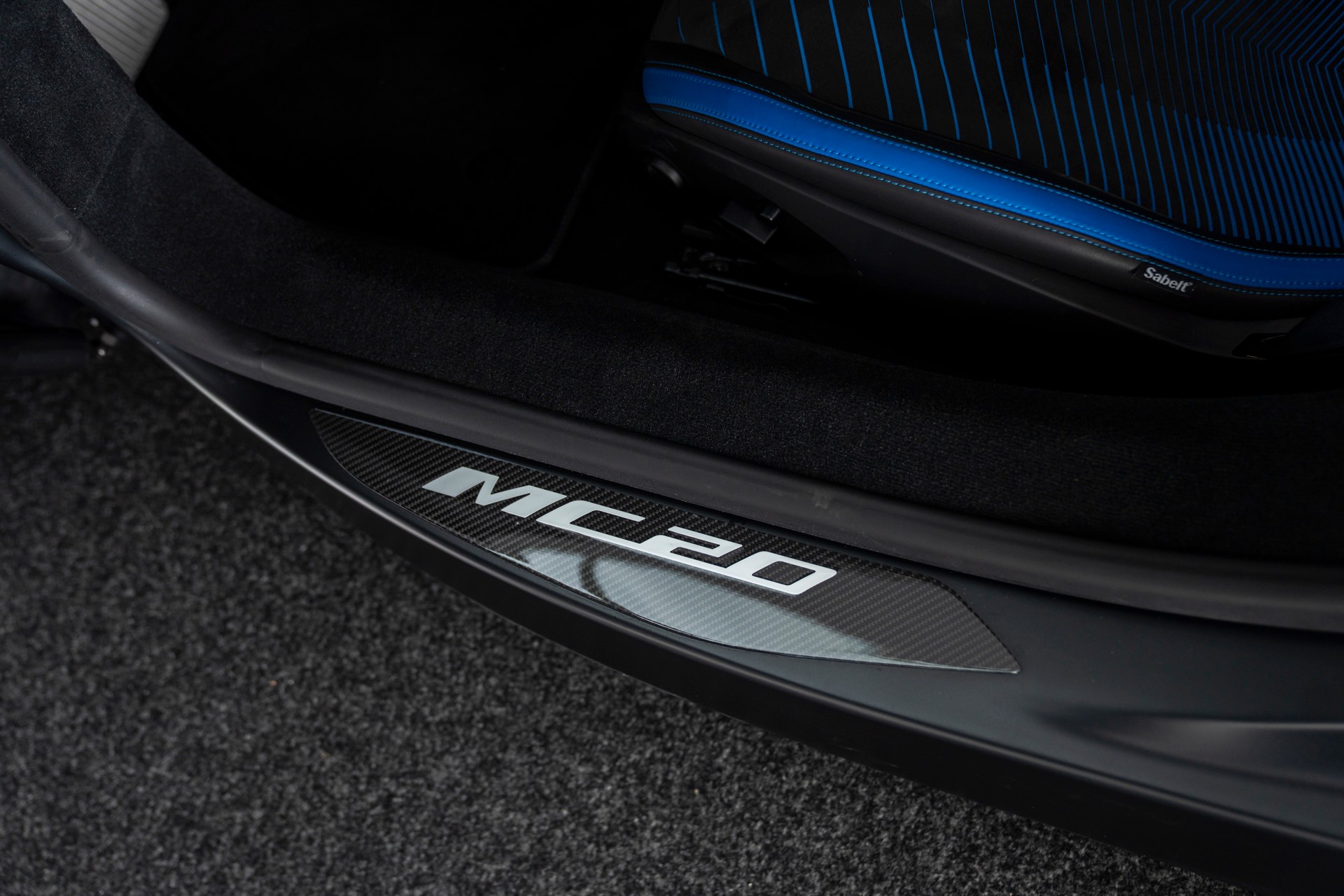MASERATI MC 20-image-14