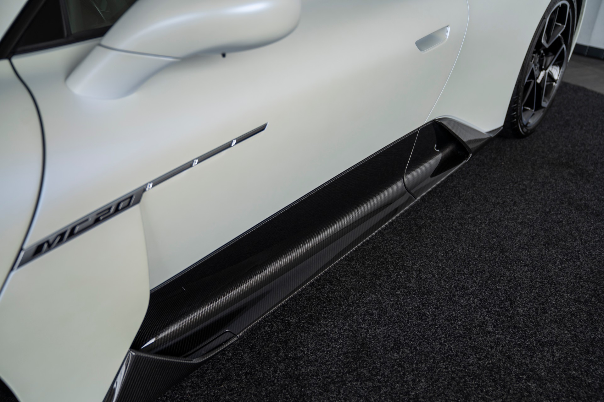 MASERATI MC 20-image-8