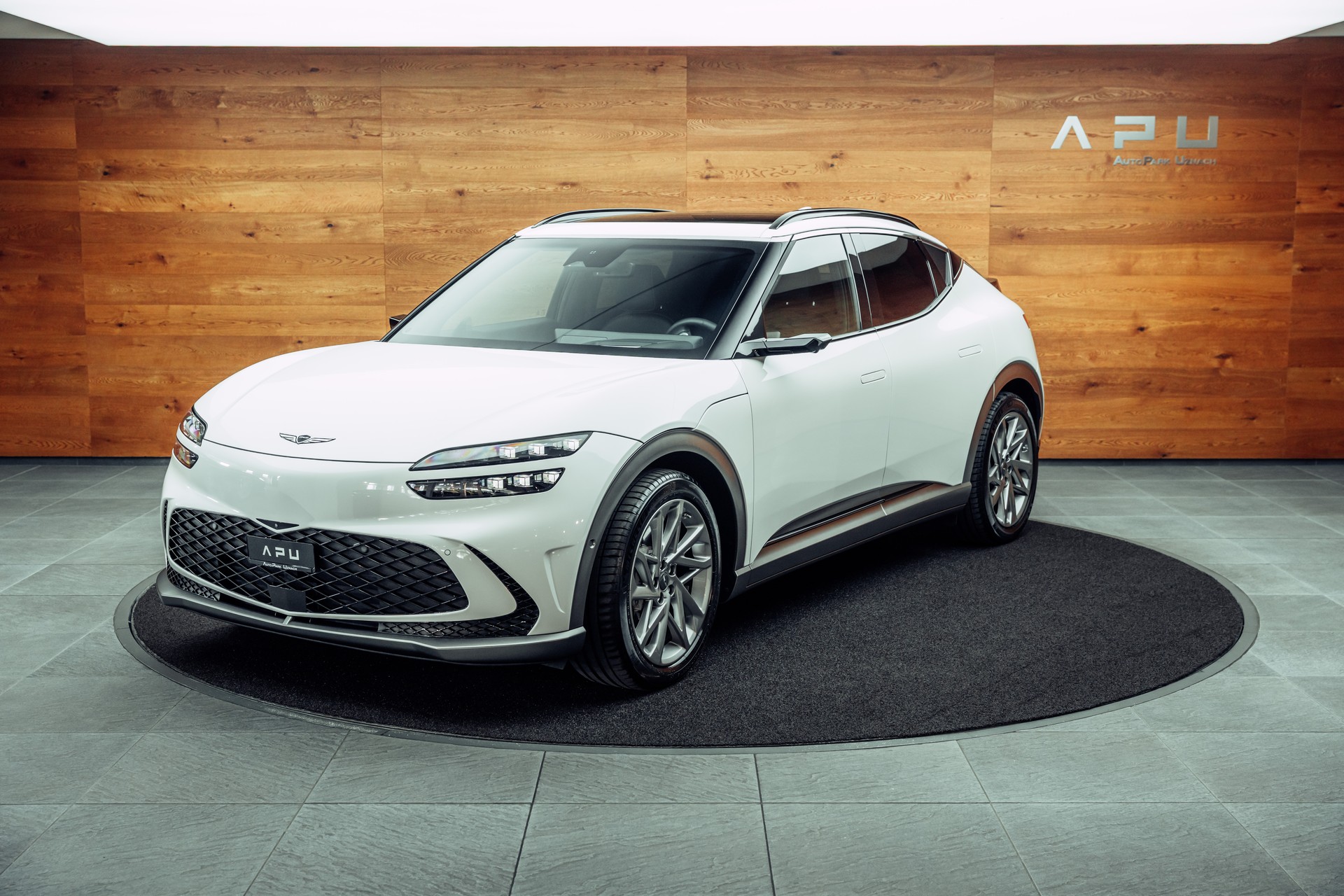 GENESIS GV60 77.4 kWh Sport AWD-showroom-element-3