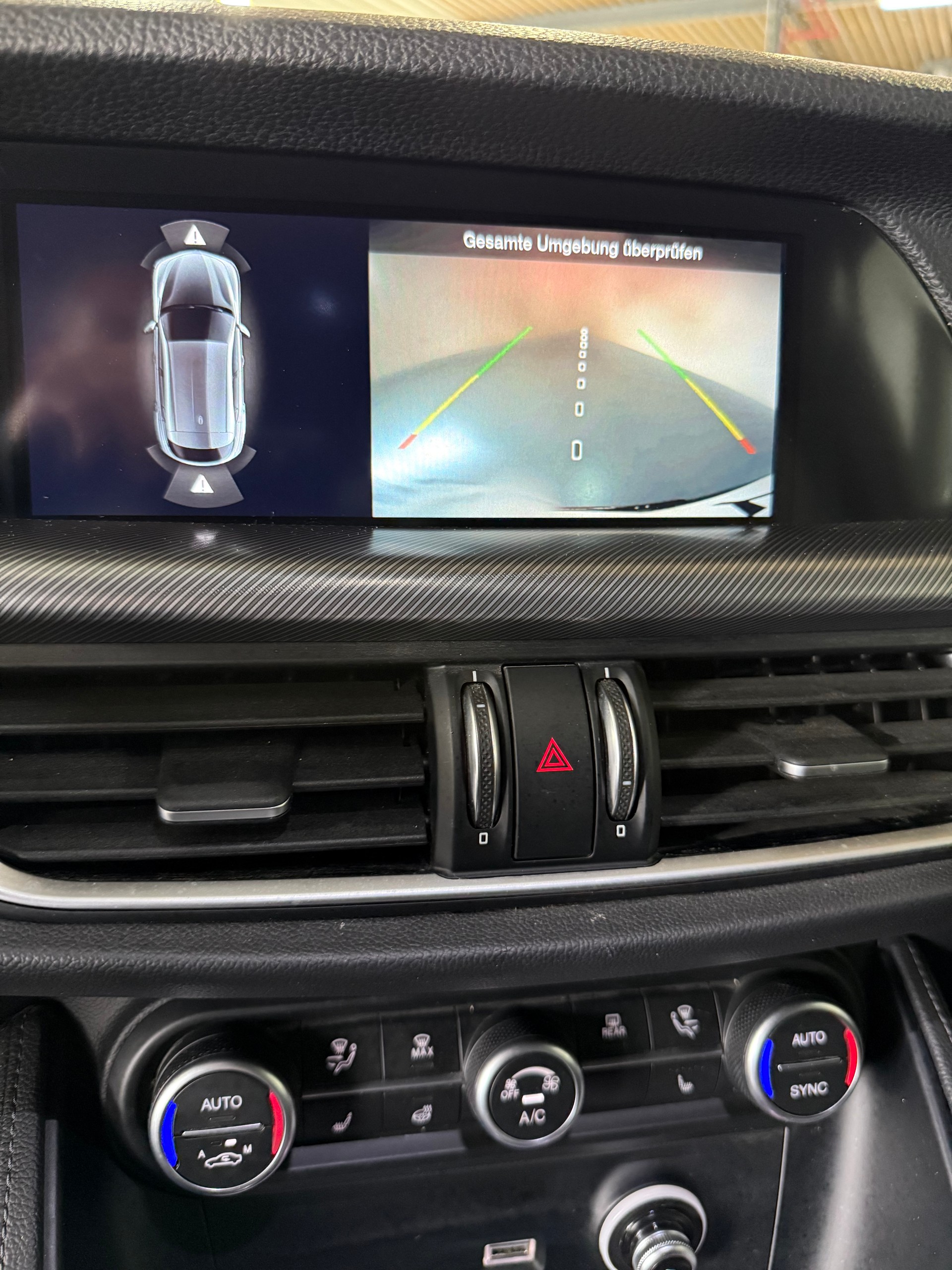 ALFA ROMEO Stelvio 2.2JTDM Veloce Q4Automatic-image-13