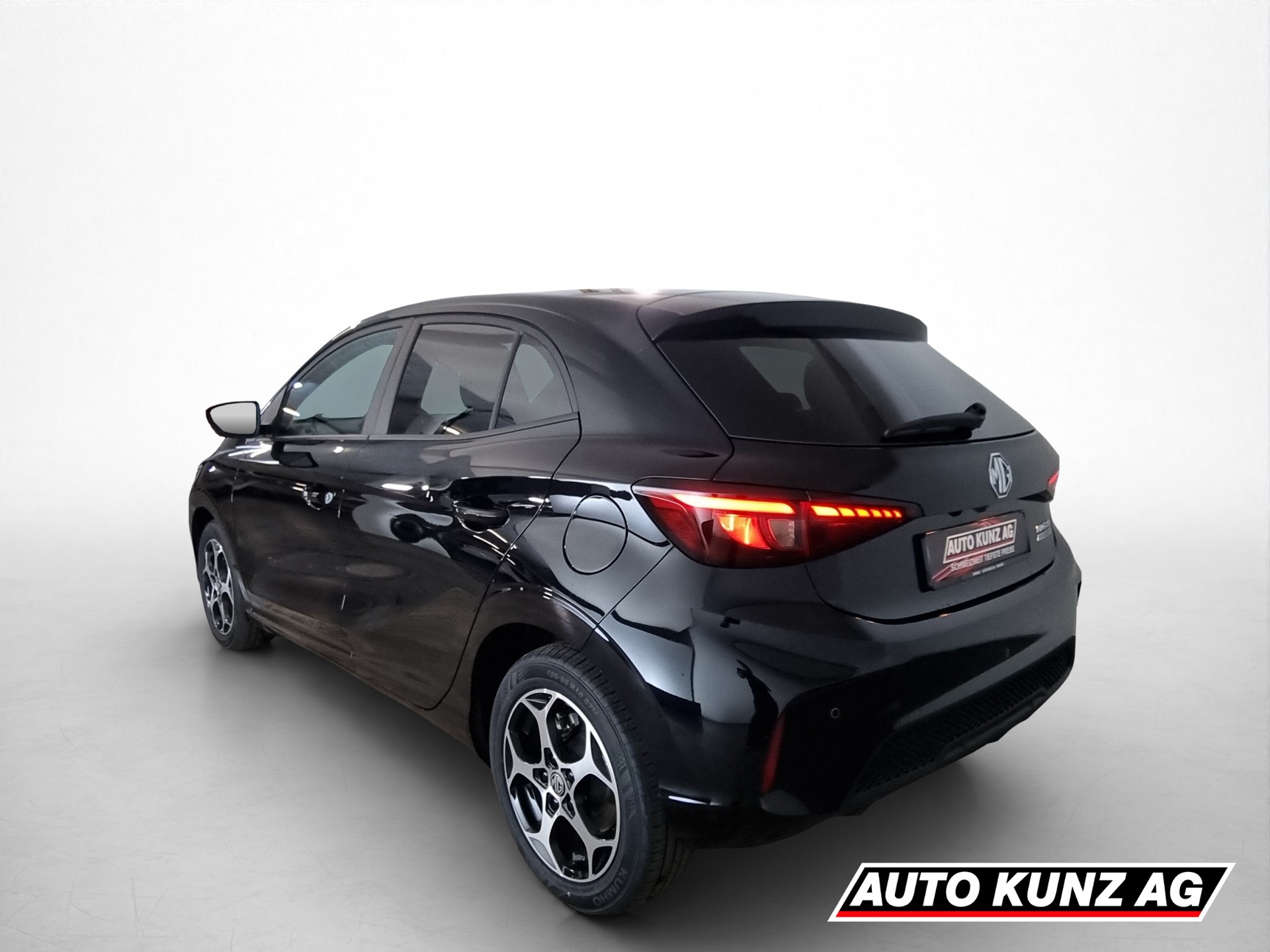 MG MG3 1.5 Hybrid Luxury Aut.-showroom-element-3