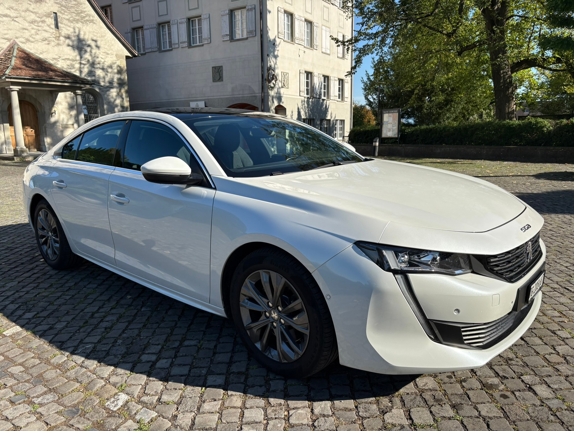 PEUGEOT 2.0 BlueHDi Allure