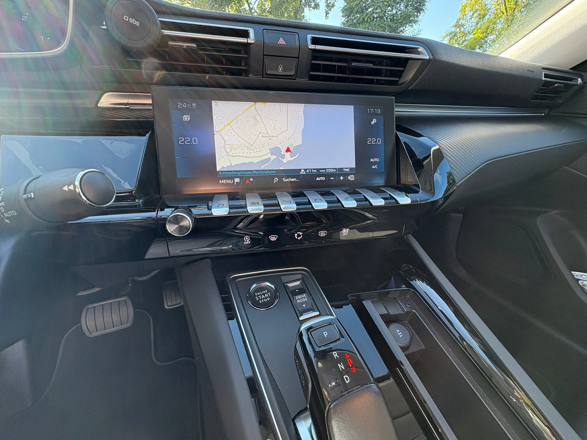 PEUGEOT 2.0 BlueHDi Allure-image-8