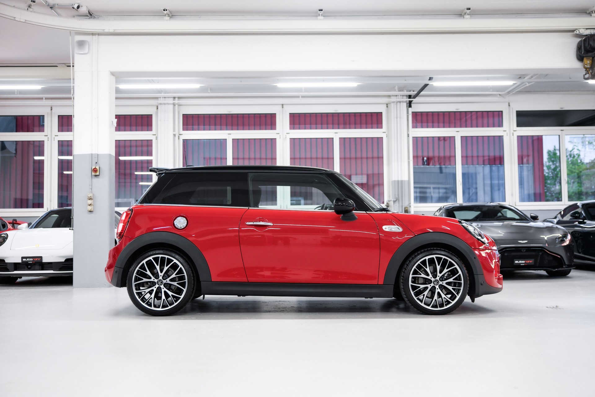 MINI Mini Cooper S Steptronic DKG-showroom-element-3