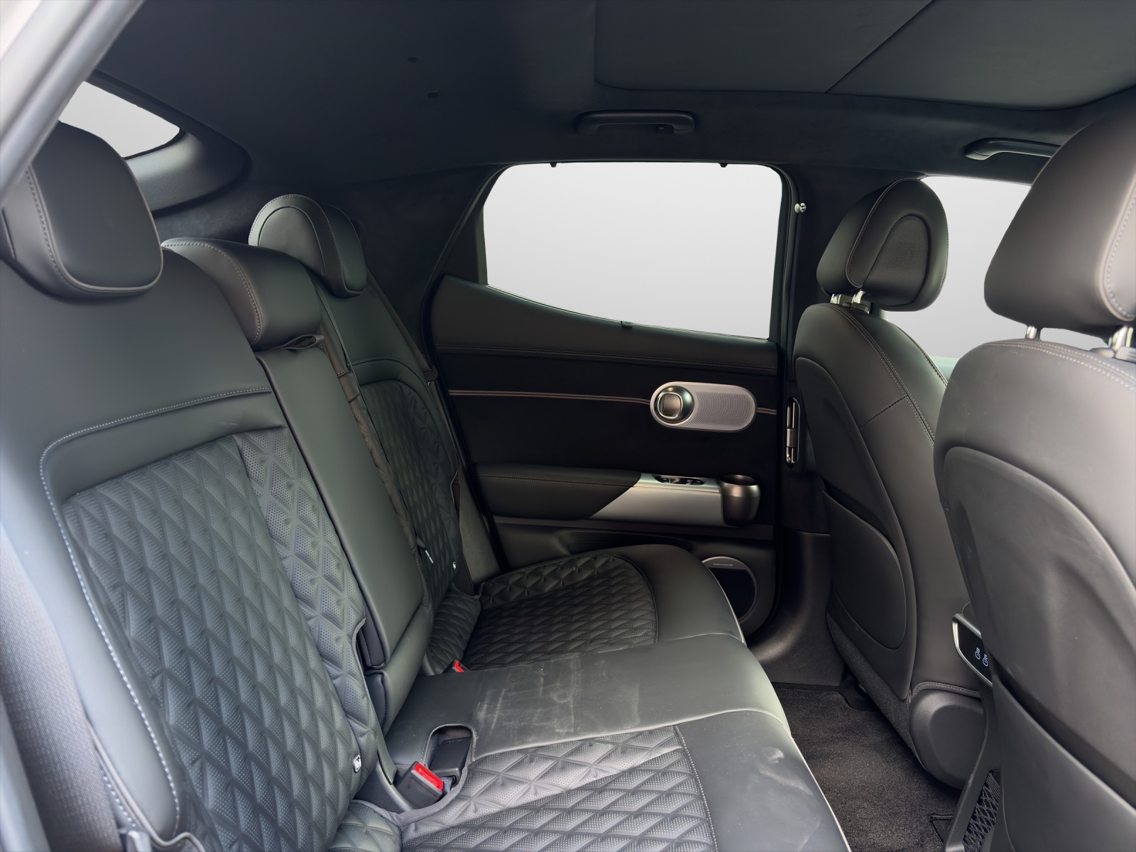 GENESIS GV60 Dual Motor Sport AWD-image-12