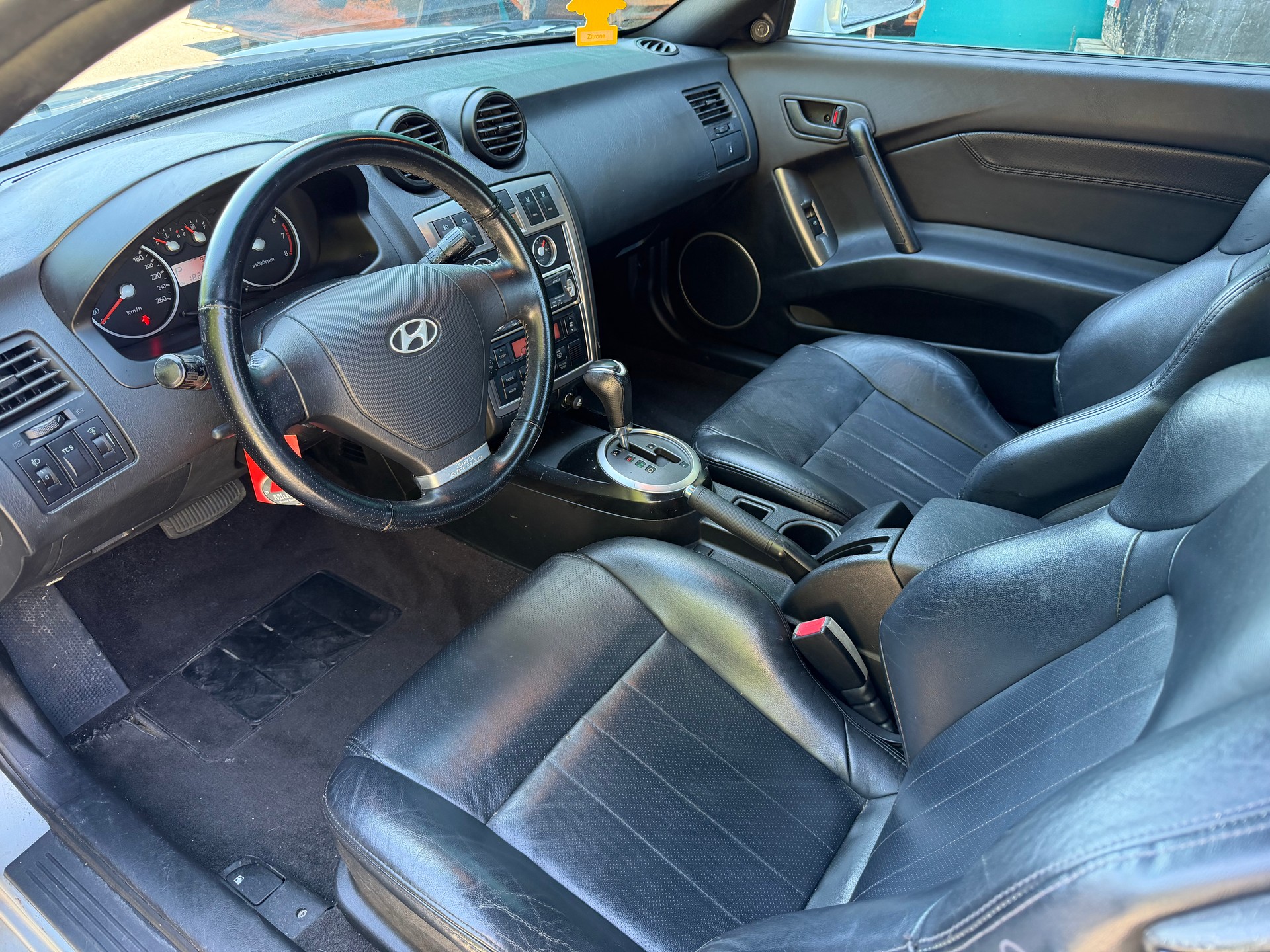 HYUNDAI Coupé 2.7 24V FX Automatic-image-10