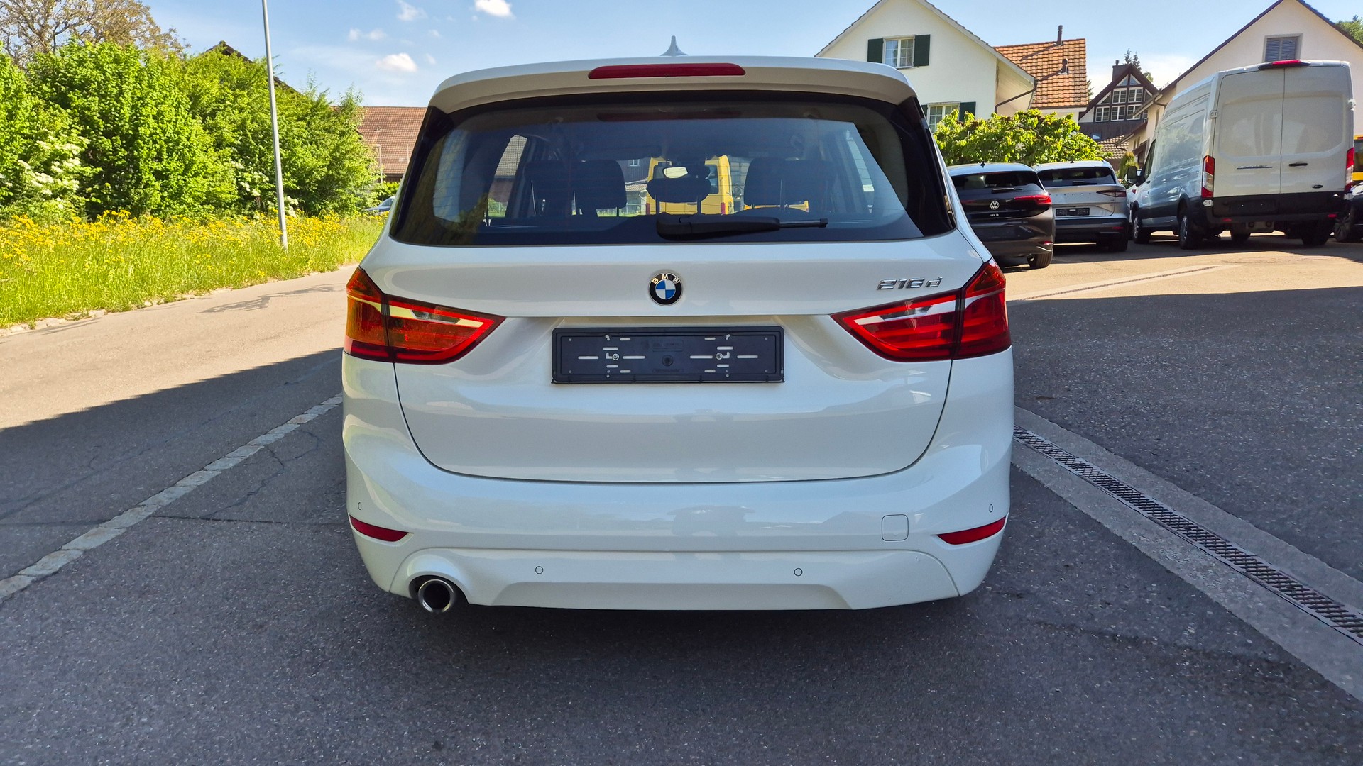 BMW 216d Gran Tourer-showroom-element-3
