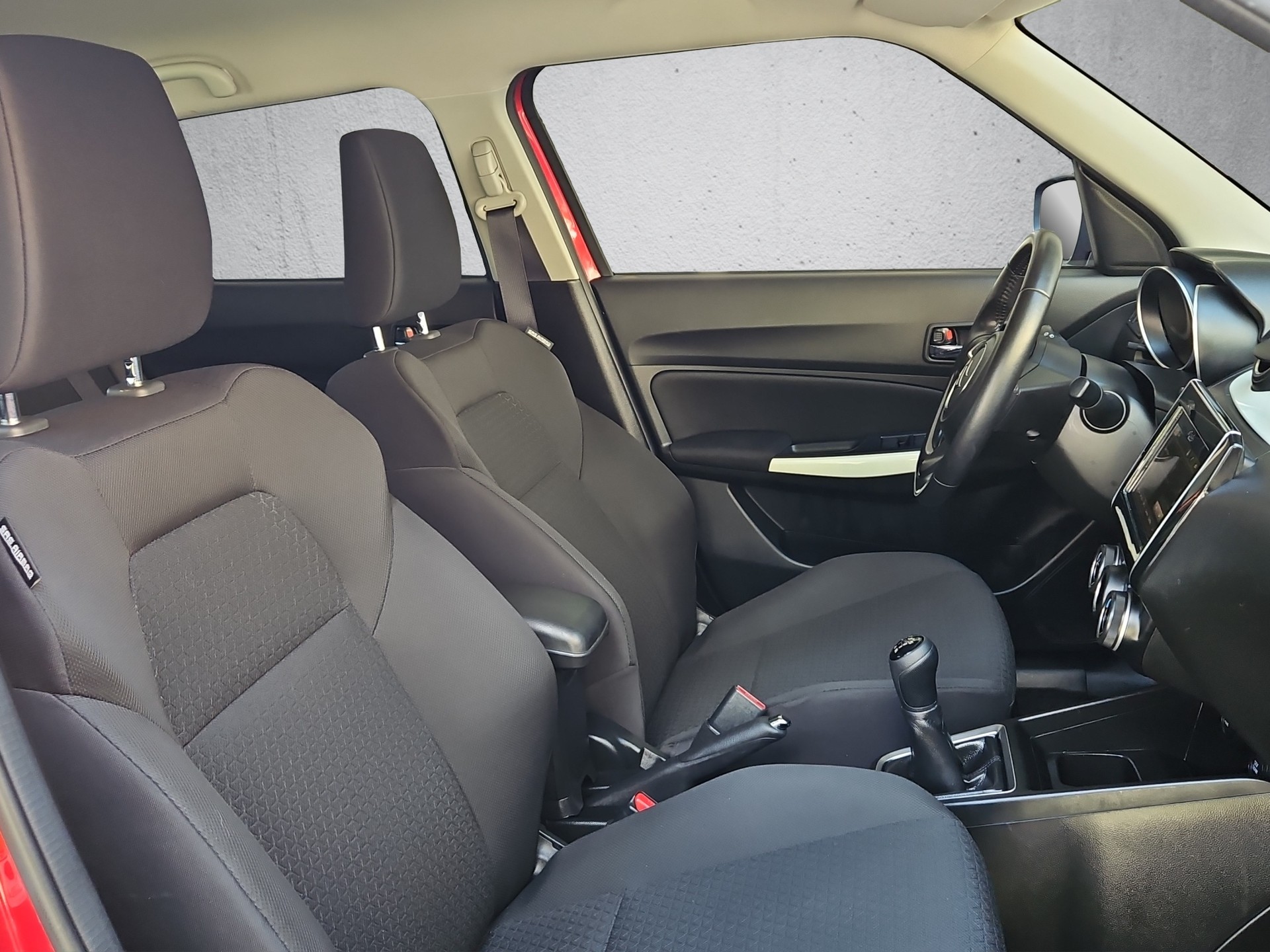 SUZUKI Swift 1.0i Compact Top Hybrid-image-19