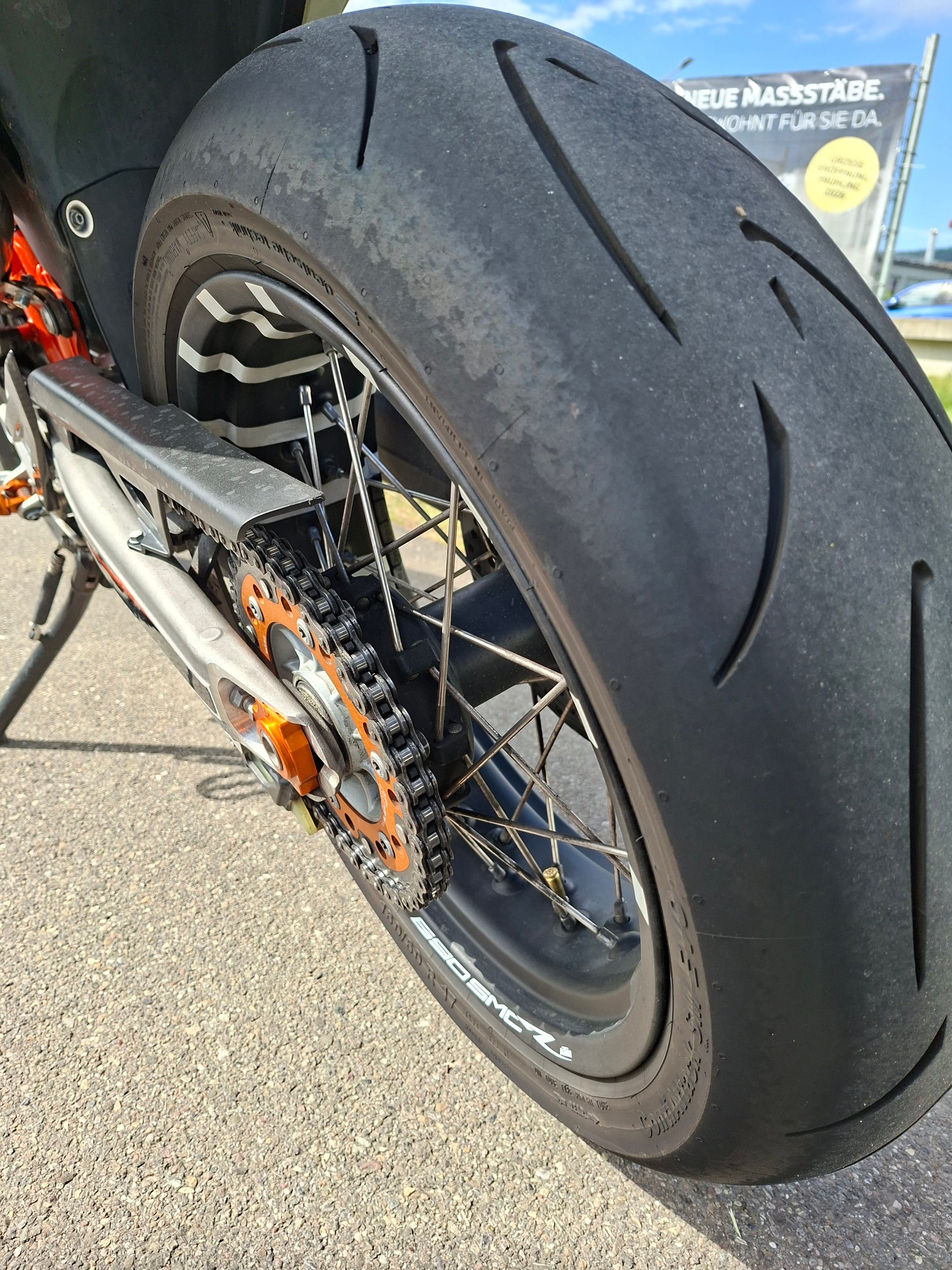KTM 690 SMC R ABS-image-9