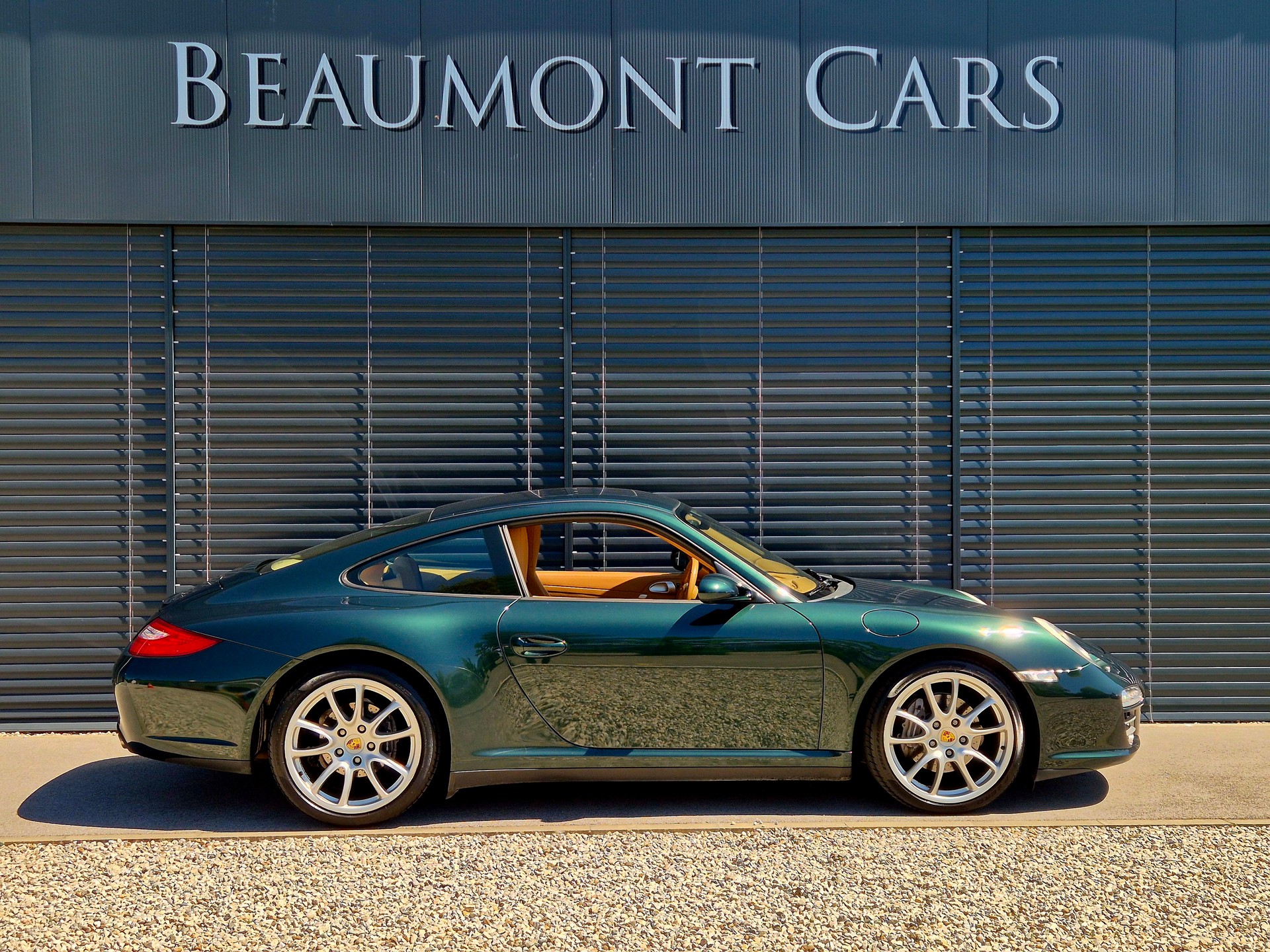PORSCHE 911 Carrera 4