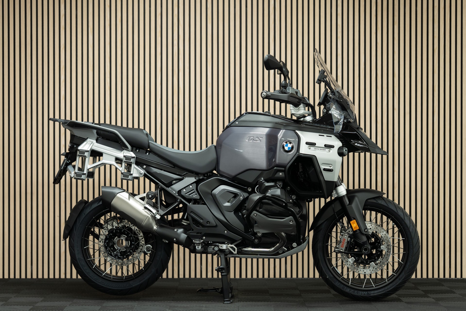 BMW R 1300 GS Adventure mit Fahrersitz niedrig, längerem Seitenständer und CHF 1'500.- Boxer Prämie 🤑🔥-image-0