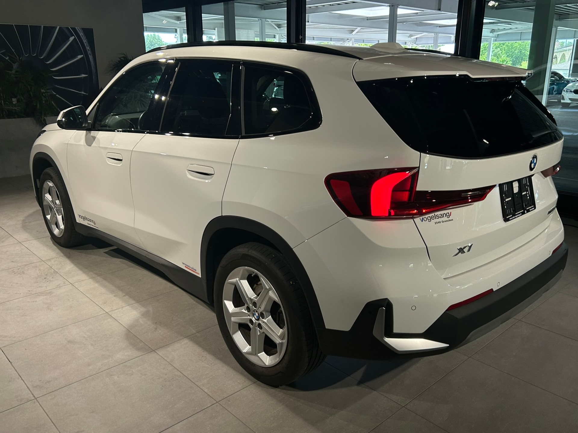 BMW X1 sDrive 18i-image-7