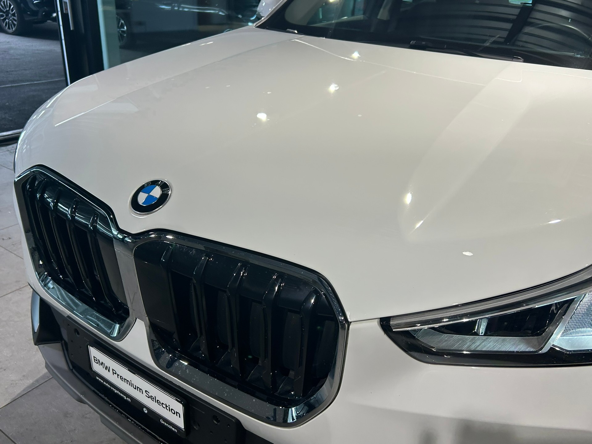 BMW X1 sDrive 18i-image-14