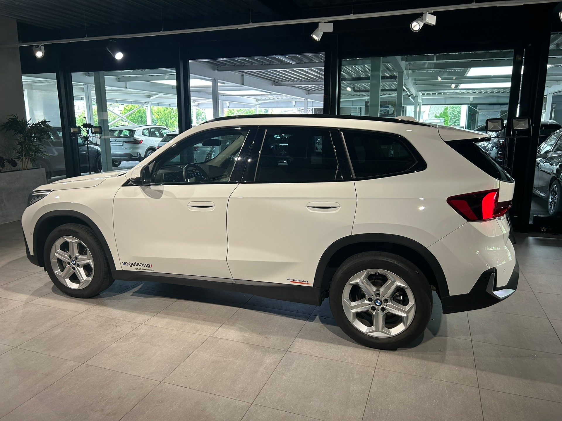 BMW X1 sDrive 18i-image-5