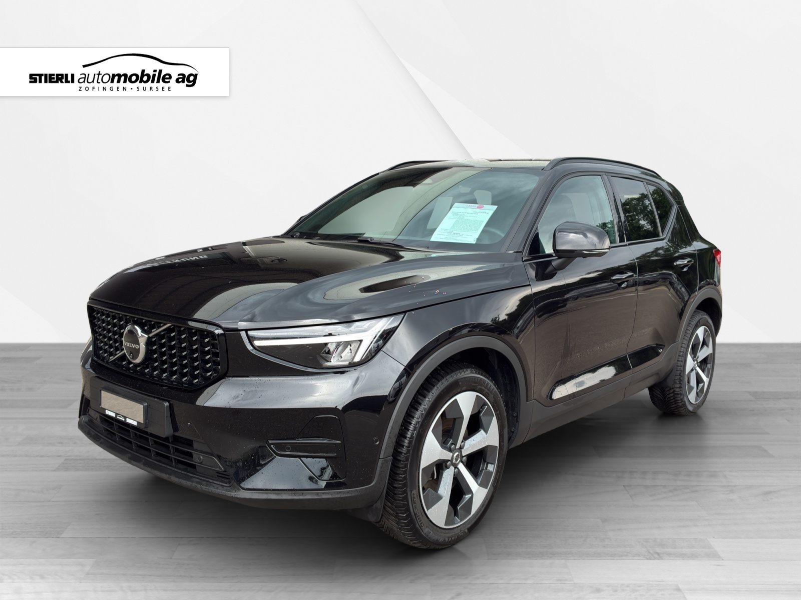 VOLVO XC40 2.0 B3 MH Plus Dark