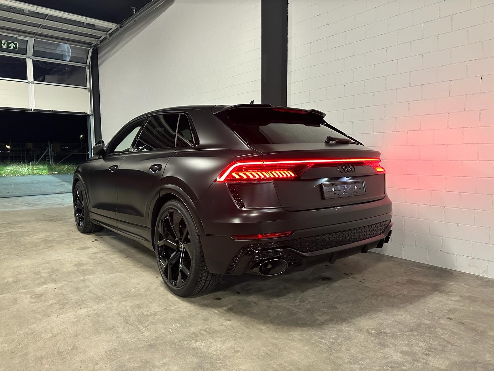 AUDI RSQ8 quattro tiptronic Vollausstattung-showroom-element-2