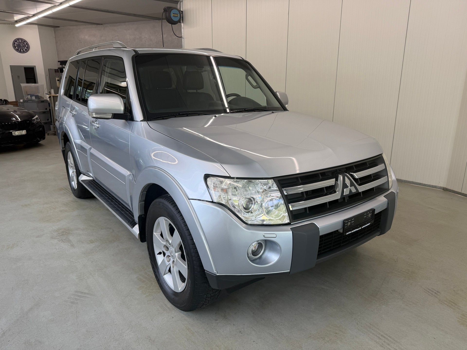 MITSUBISHI Pajero 3.2 DI-D Intense Automatic