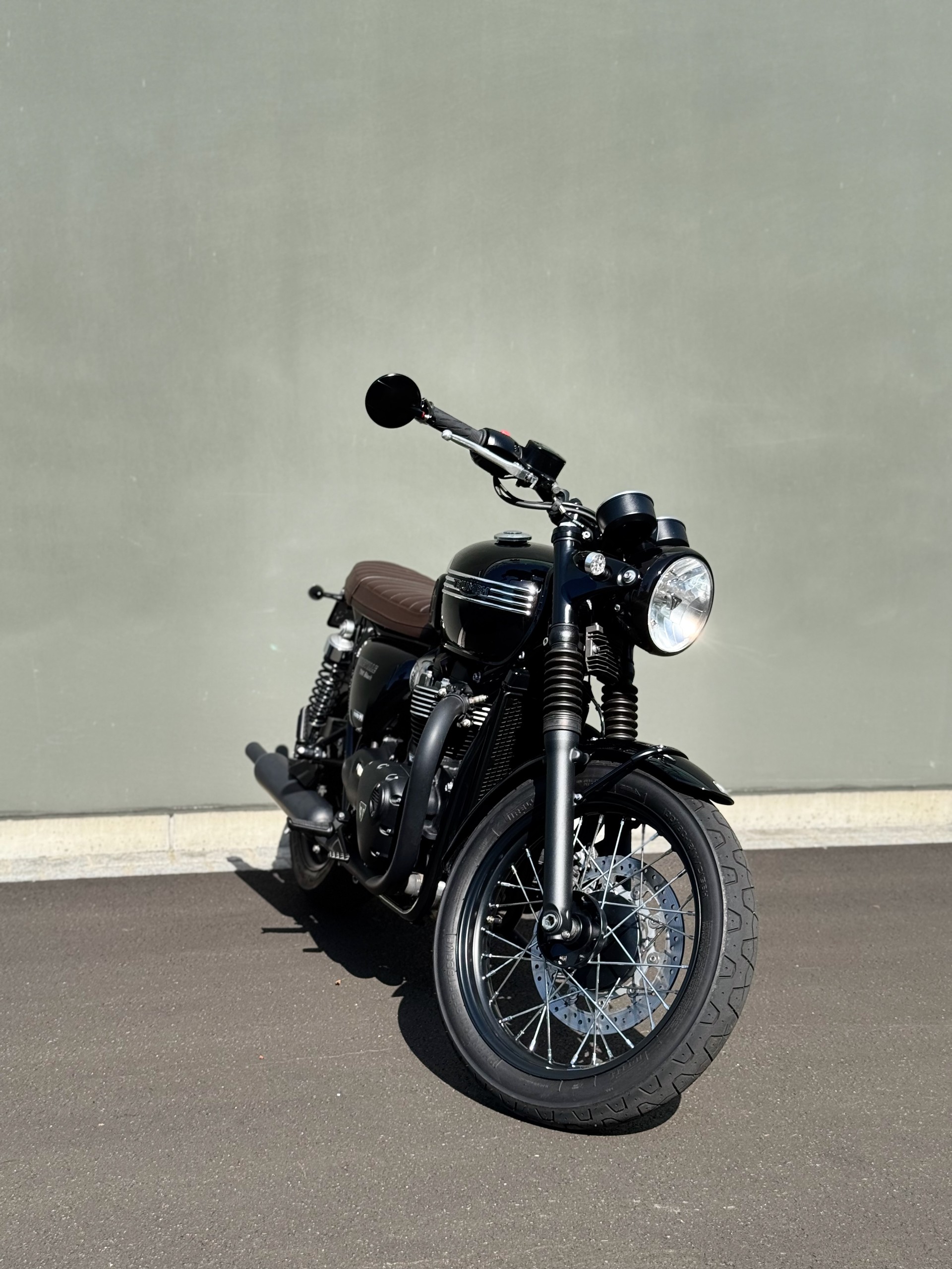 TRIUMPH Bonneville 900 T 100 ABS-image-1