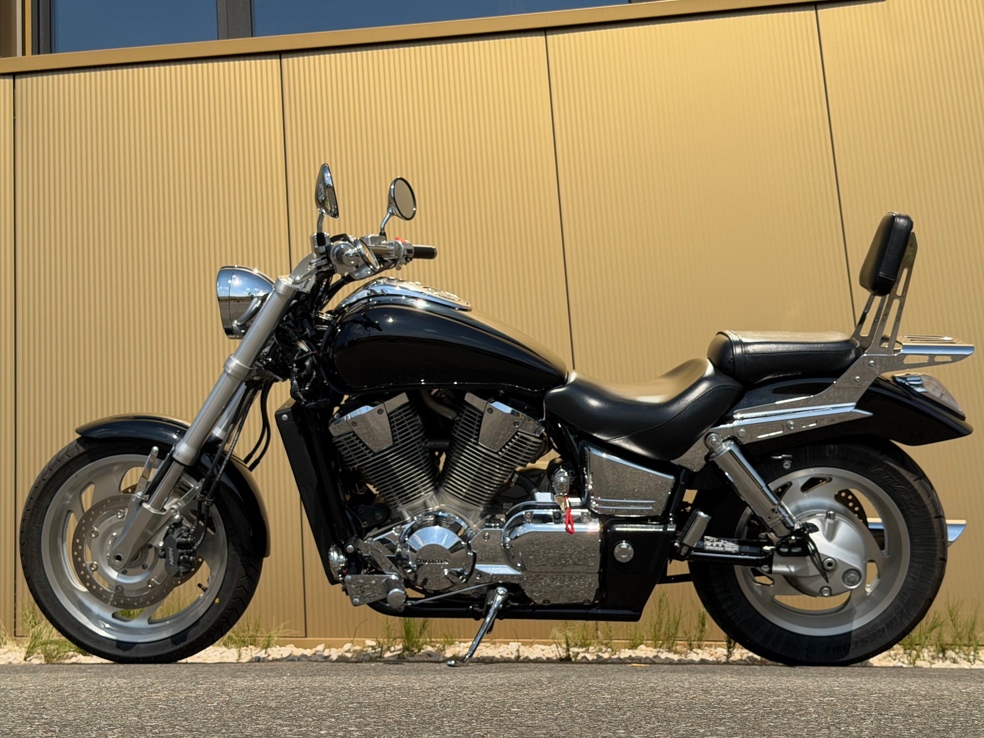 HONDA VTX 1800 C-image-10