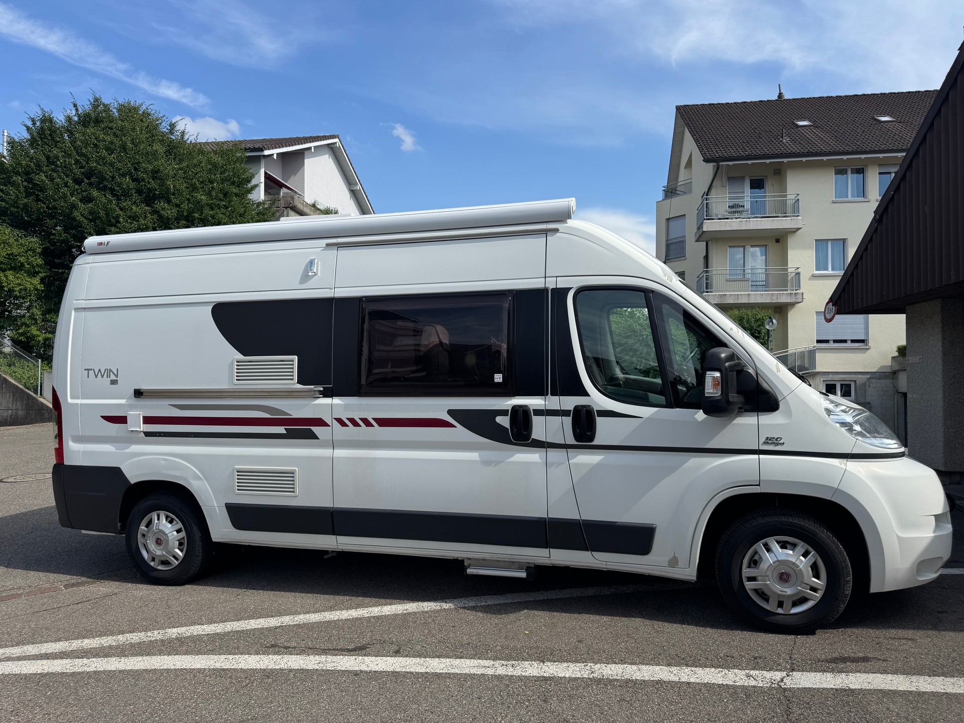 ADRIA TWIN-image-6