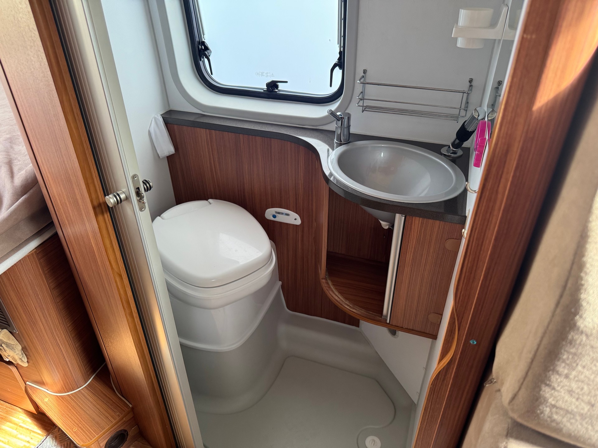 ADRIA TWIN-image-21