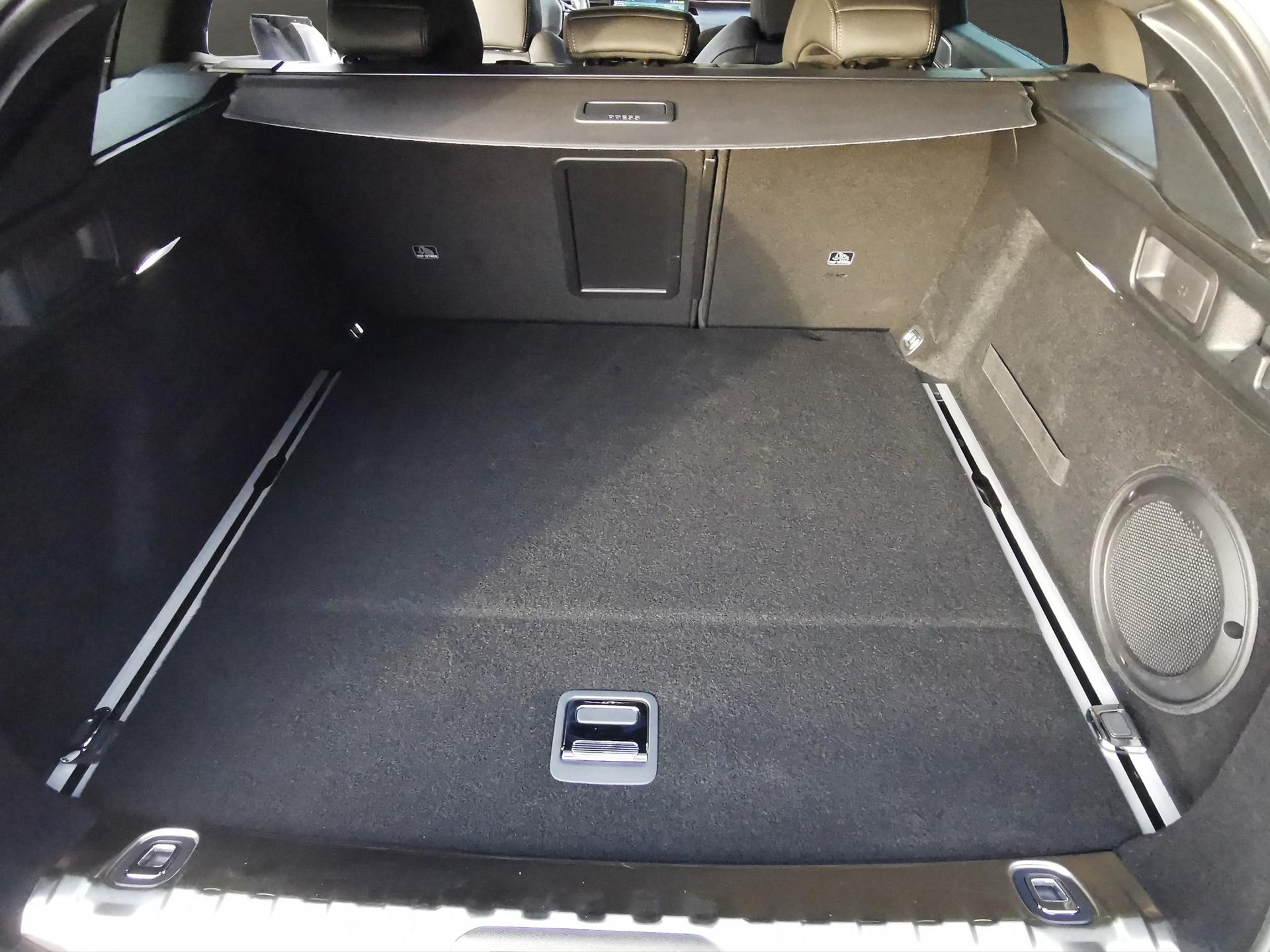 PEUGEOT 508 SW 1.6 Plug-in Hybrid4 PSE-image-8