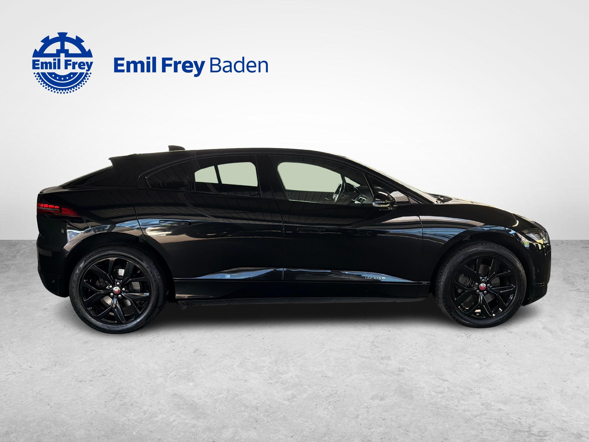 JAGUAR I-Pace EV400 SE AWD 3-Phasen / Leasing ab 3.99% mit Protect Autoversicherung-showroom-element-2