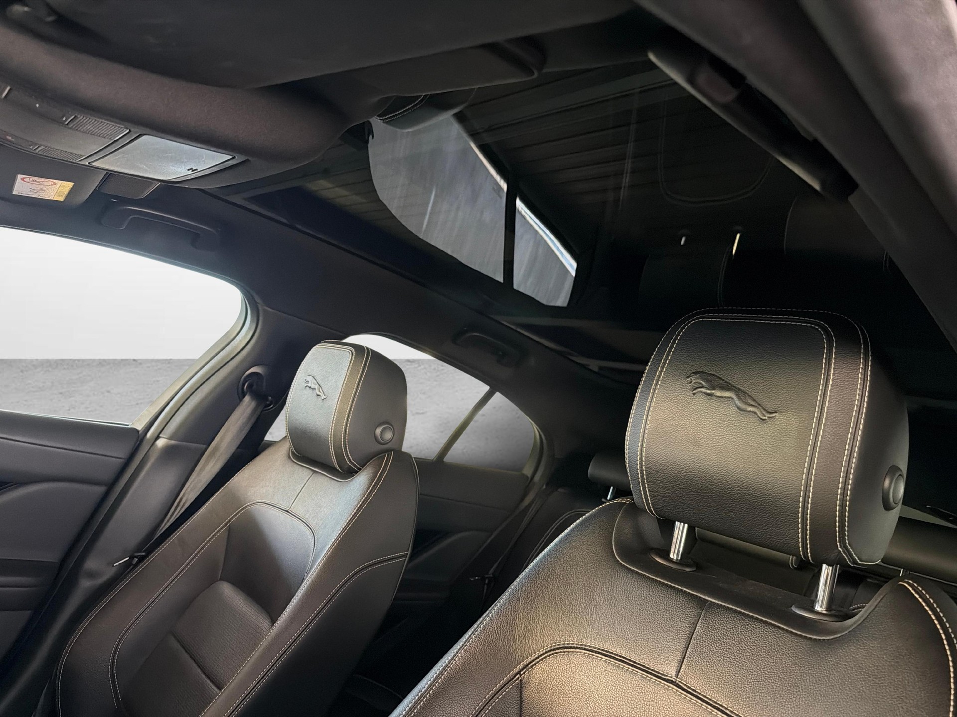 JAGUAR I-Pace EV400 SE AWD 3-Phasen / Leasing ab 3.99% mit Protect Autoversicherung-image-13