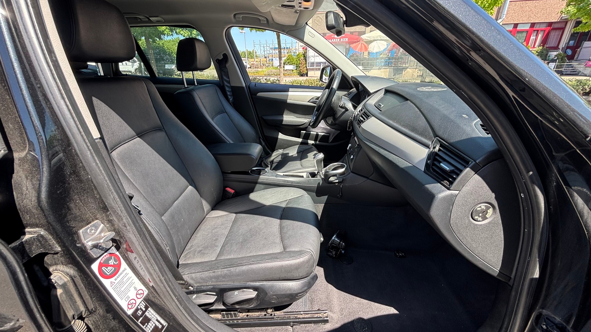 BMW X1 xDrive 18d-image-5