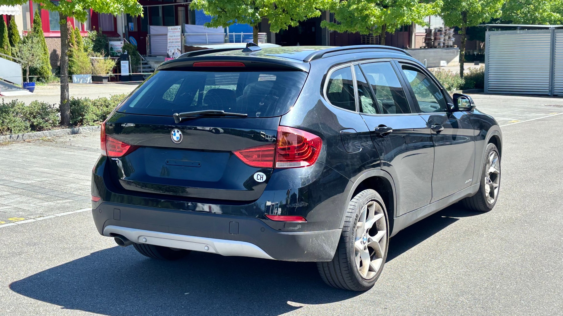 BMW X1 xDrive 18d-image-2