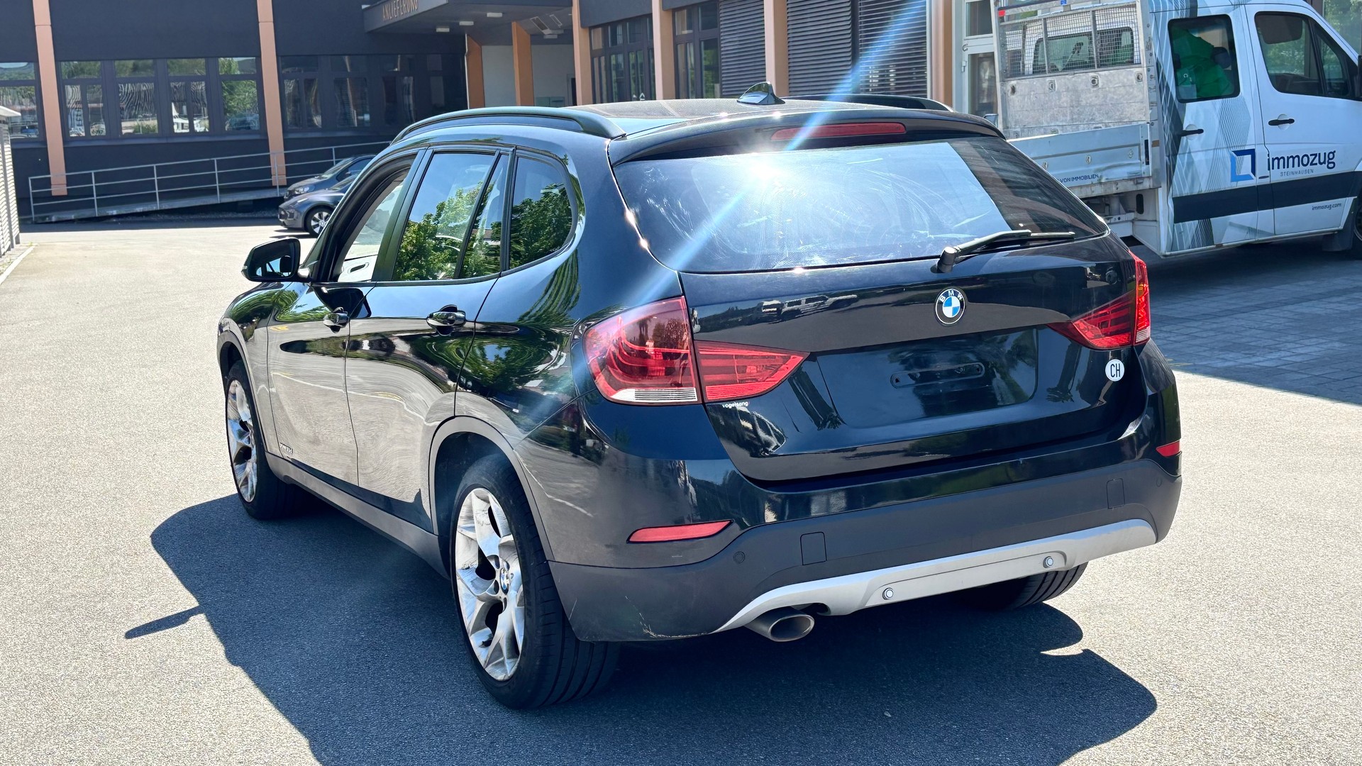 BMW X1 xDrive 18d-image-3
