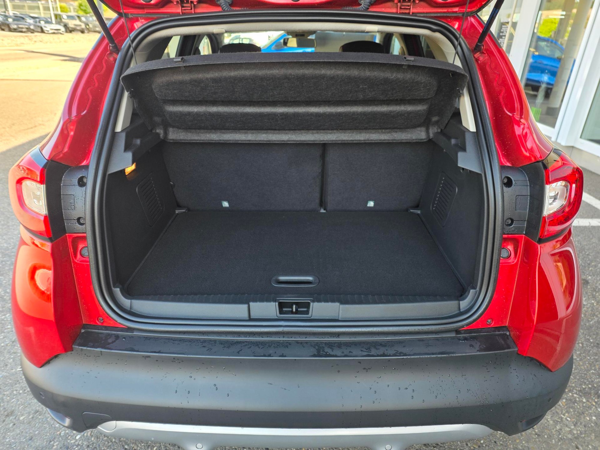 RENAULT Captur 1.2 TCe Outdoor+ EDC S/S-image-8