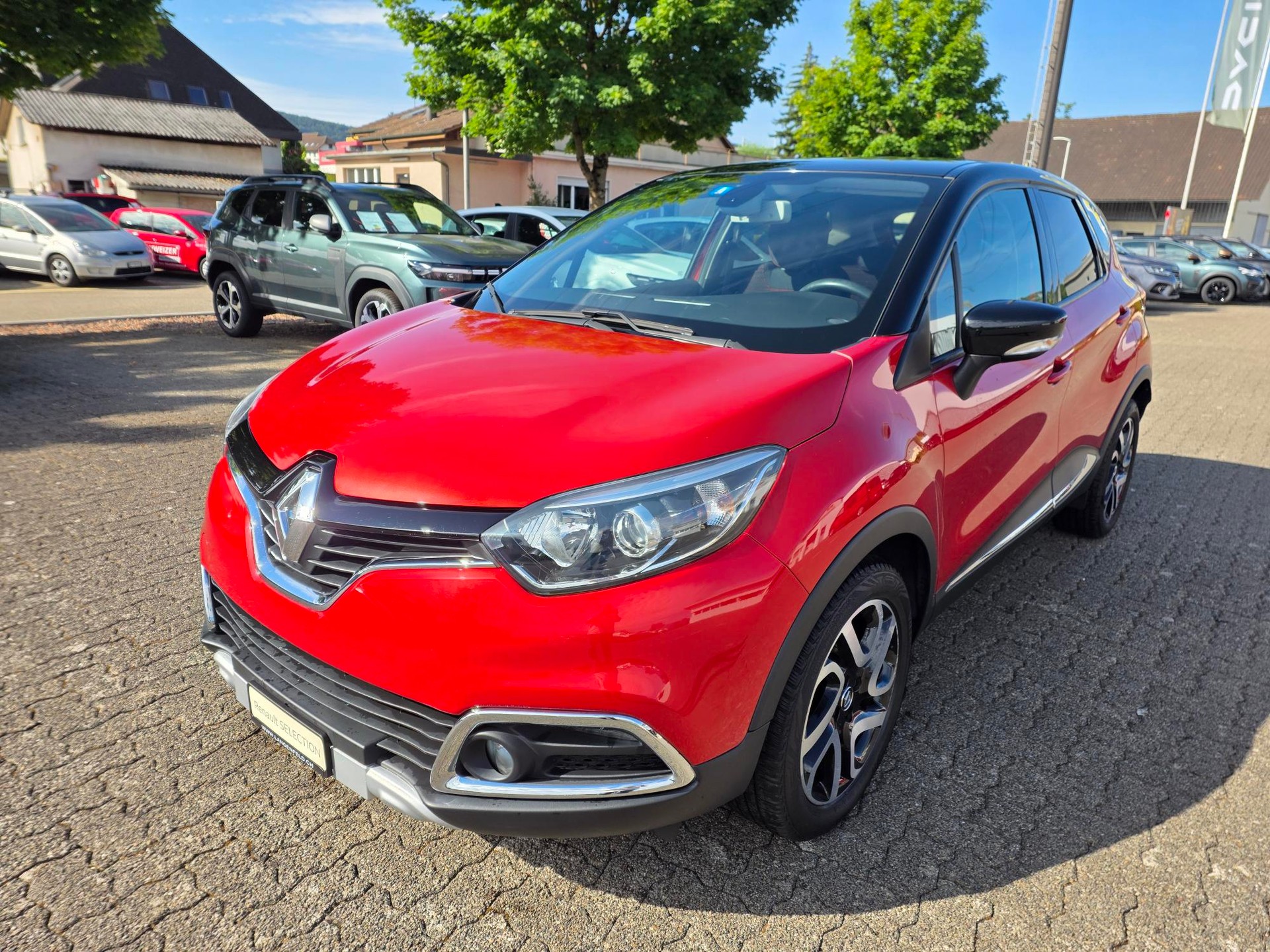 RENAULT Captur 1.2 TCe Outdoor+ EDC S/S