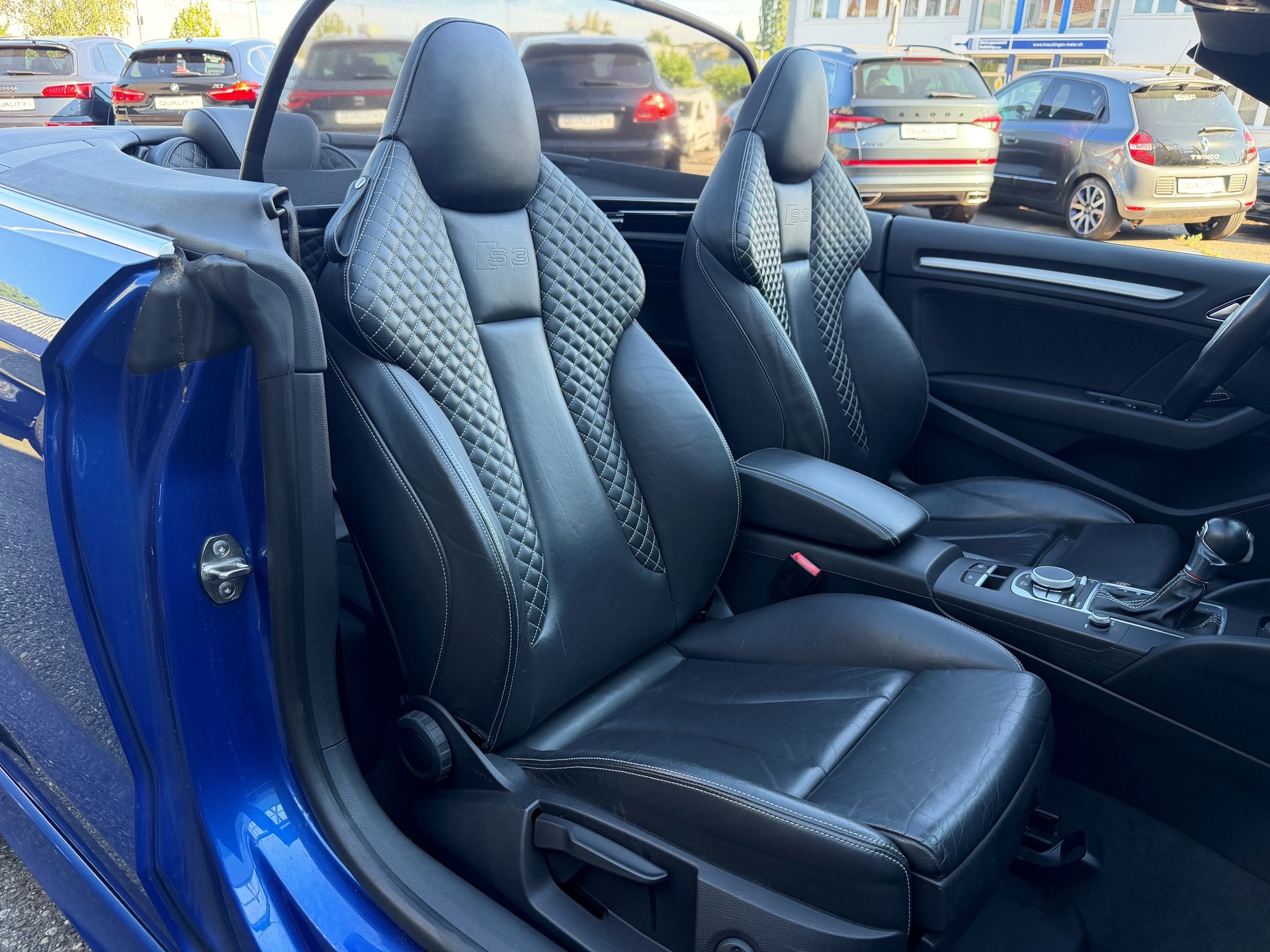 AUDI S3 Cabrio 2.0 TFSI quattro S-tronic-image-11