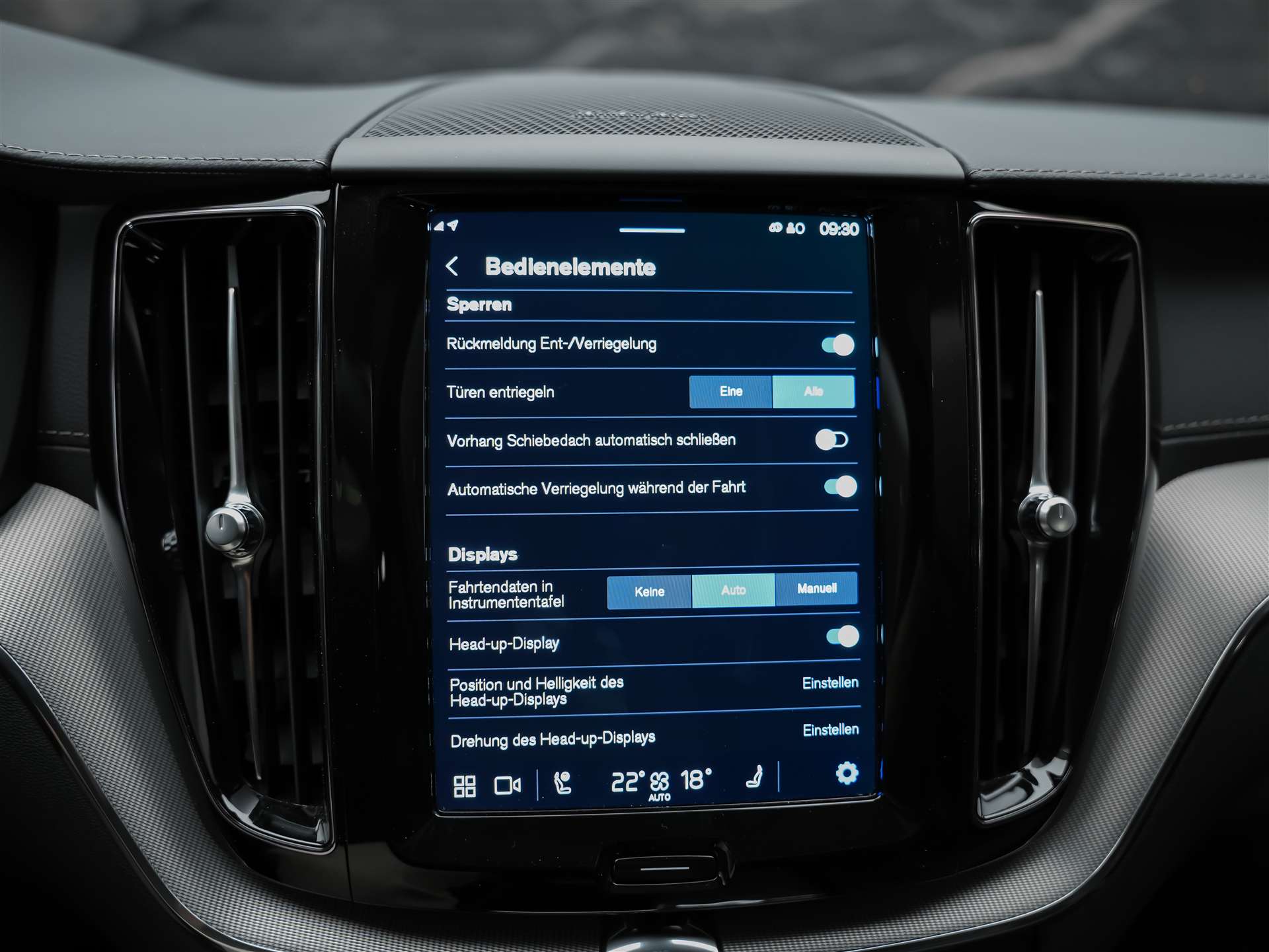VOLVO XC60 B4 Diesel Mild Hybrid AWD Ultimate Dark Geartronic *Panorama*Head-Up*Standheizung*-image-39