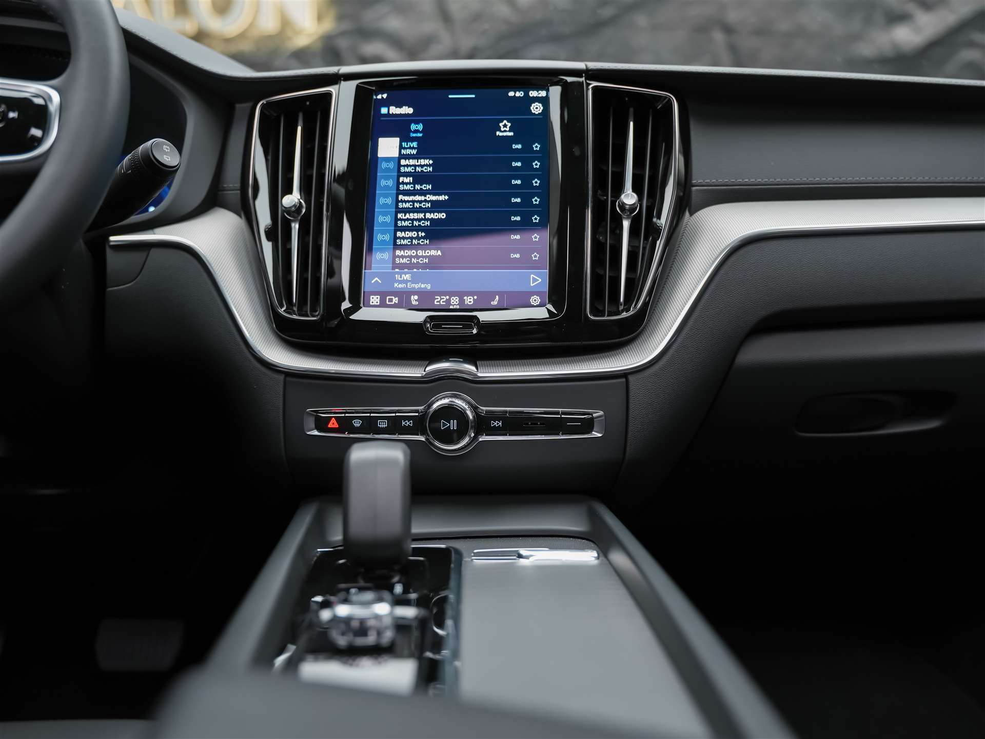 VOLVO XC60 B4 Diesel Mild Hybrid AWD Ultimate Dark Geartronic *Panorama*Head-Up*Standheizung*-image-22