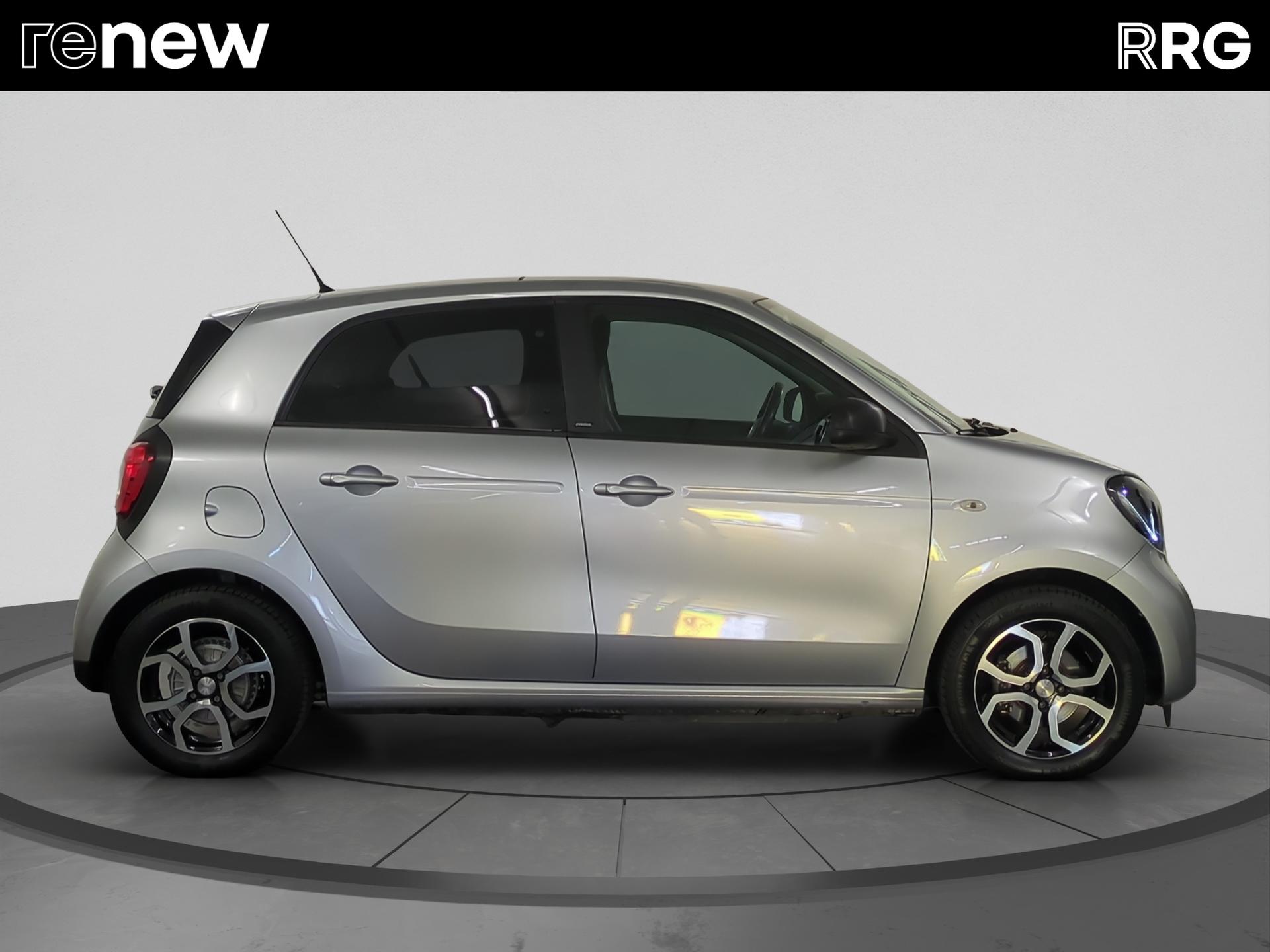 SMART forfour EQ passion-showroom-element-1