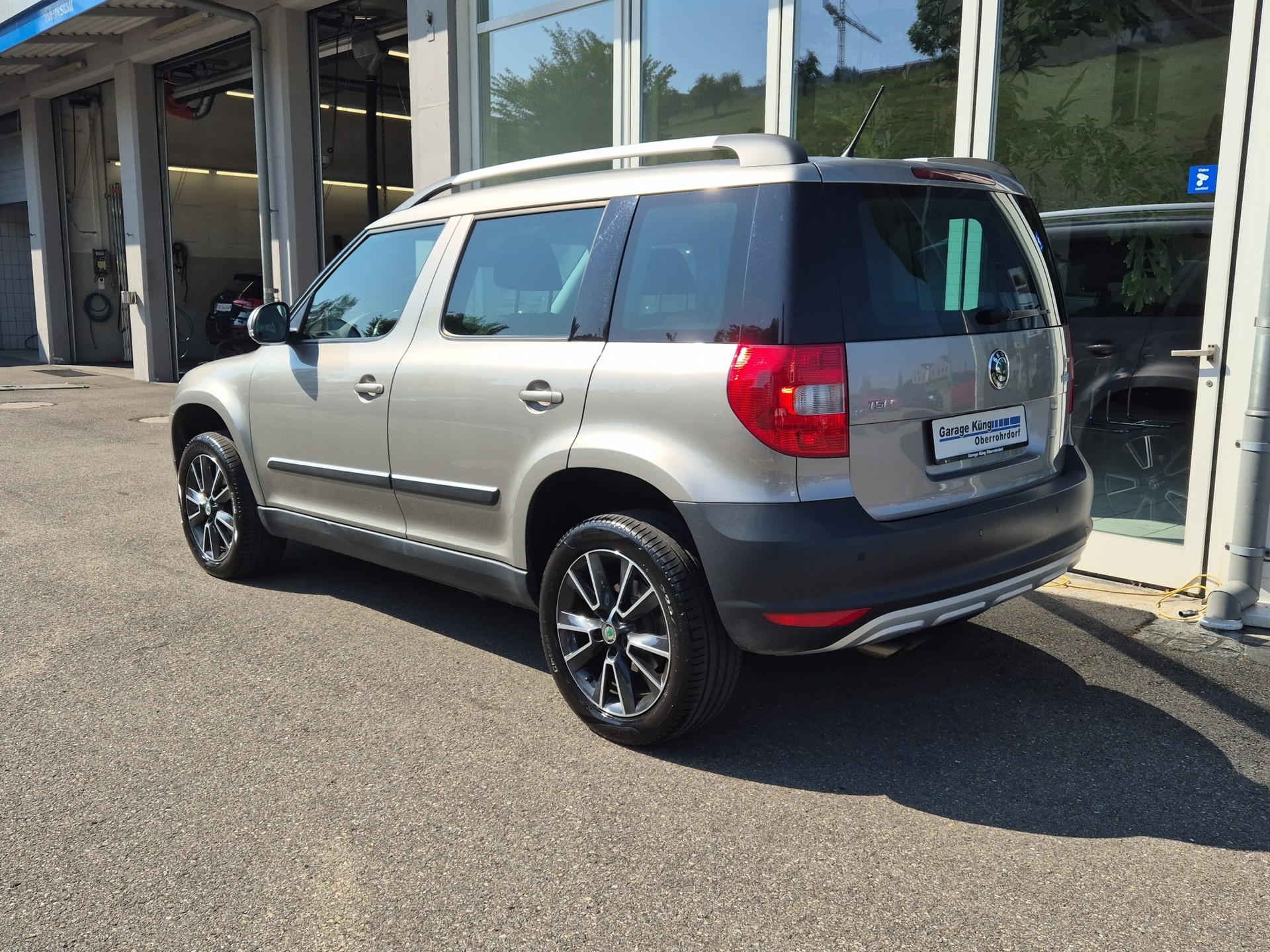 SKODA Yeti 1.4 TSI Fresh-showroom-element-3