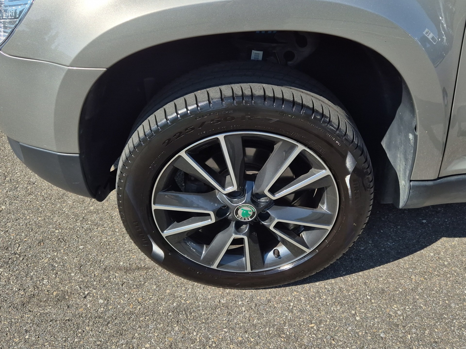 SKODA Yeti 1.4 TSI Fresh-image-5