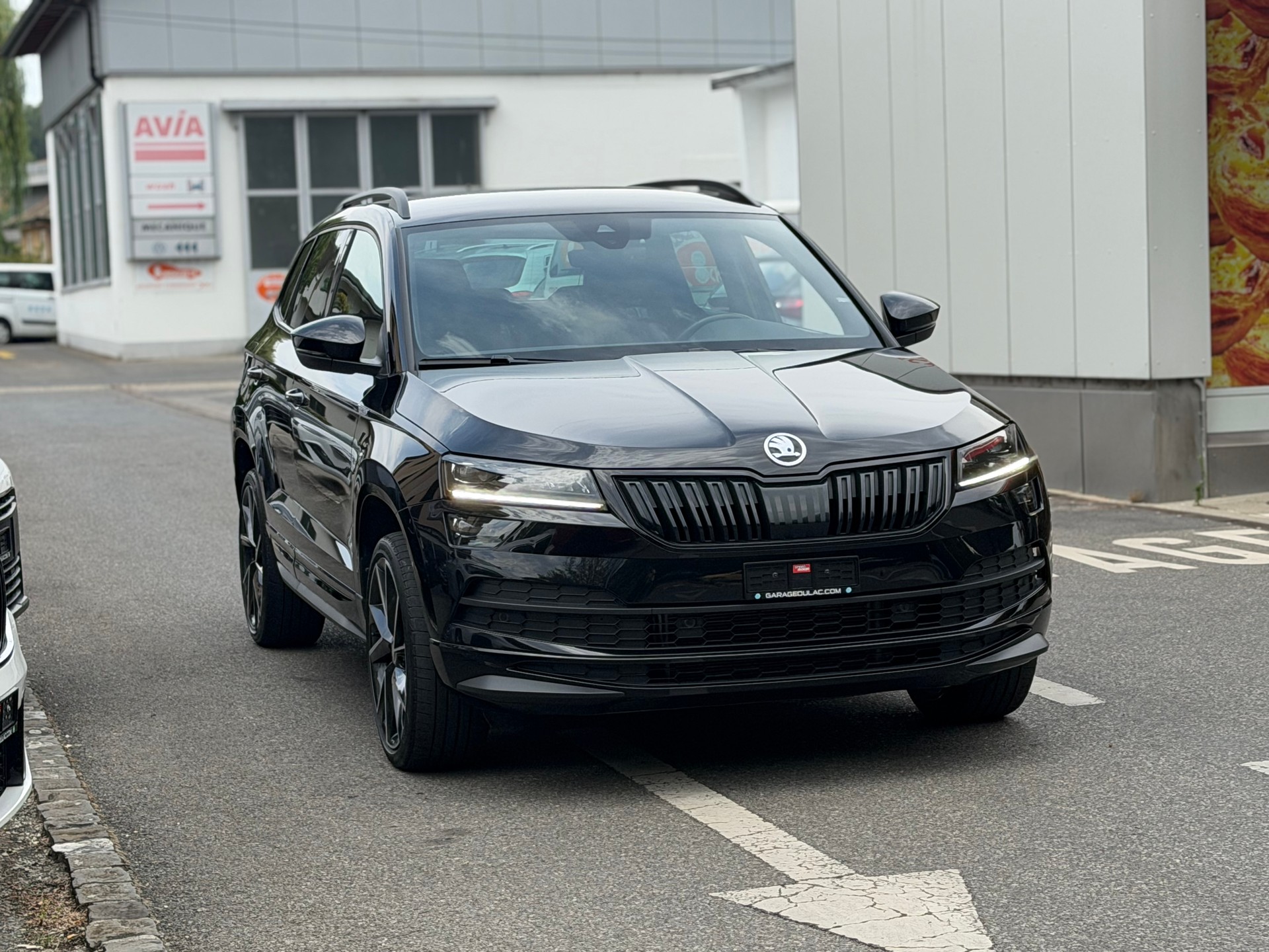 SKODA Karoq 1.5 TSI ACT SportLine DSG-showroom-element-2
