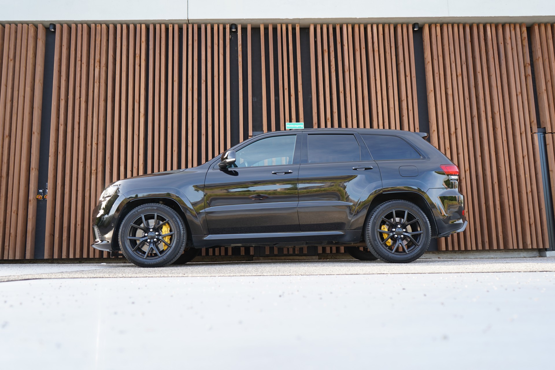 JEEP GRAND CHEROKEE 6.2 V8 HEMI TRACKHAWK AUTOMATIC l 710 PS-showroom-element-3