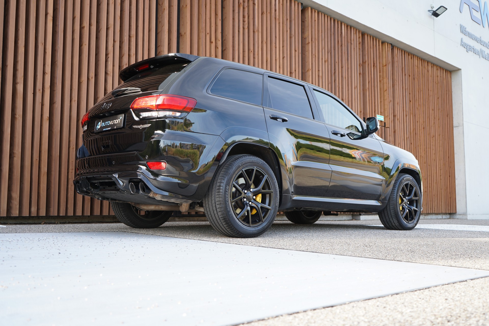 JEEP GRAND CHEROKEE 6.2 V8 HEMI TRACKHAWK AUTOMATIC l 710 PS-image-10