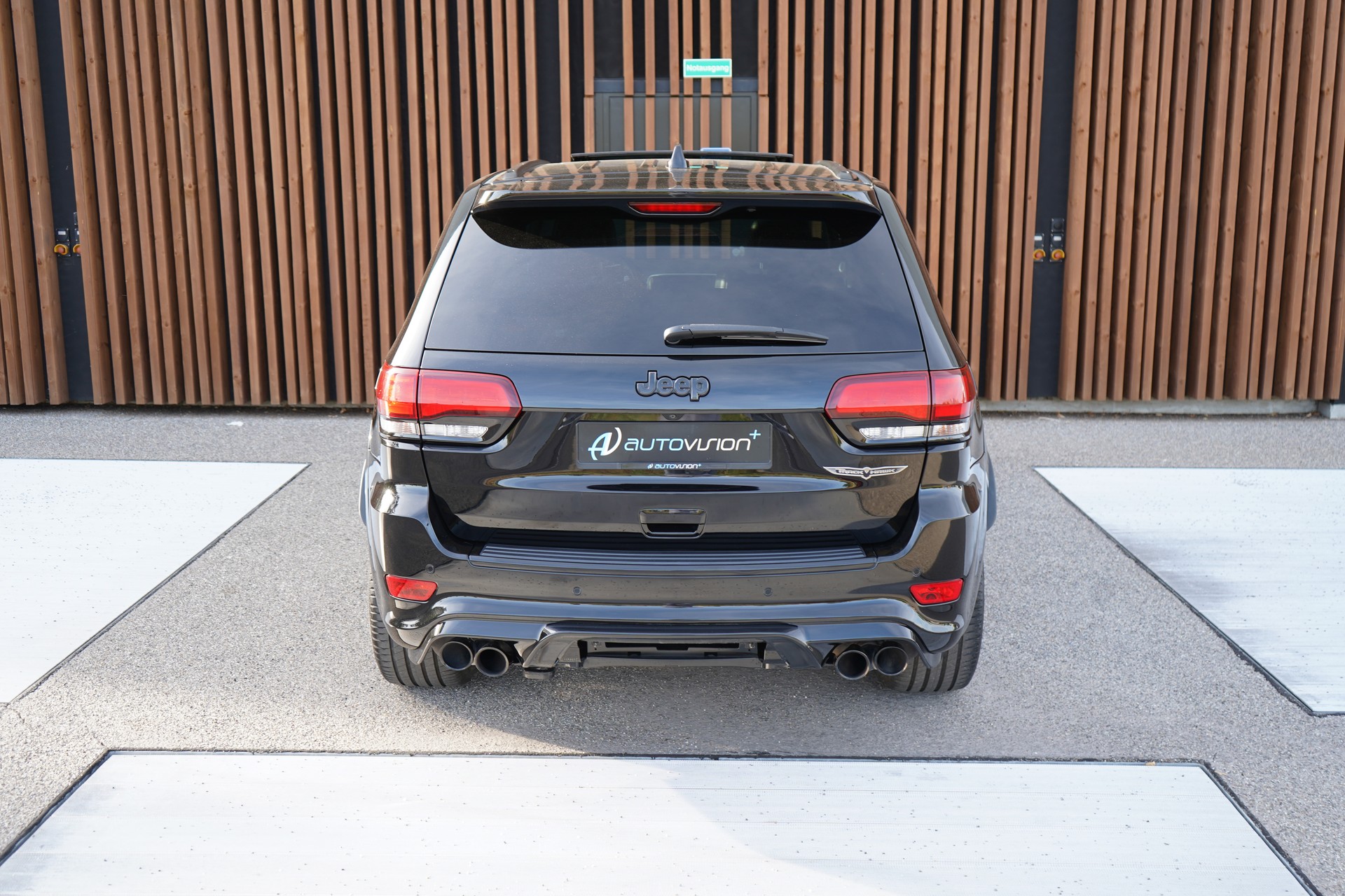 JEEP GRAND CHEROKEE 6.2 V8 HEMI TRACKHAWK AUTOMATIC l 710 PS-image-16