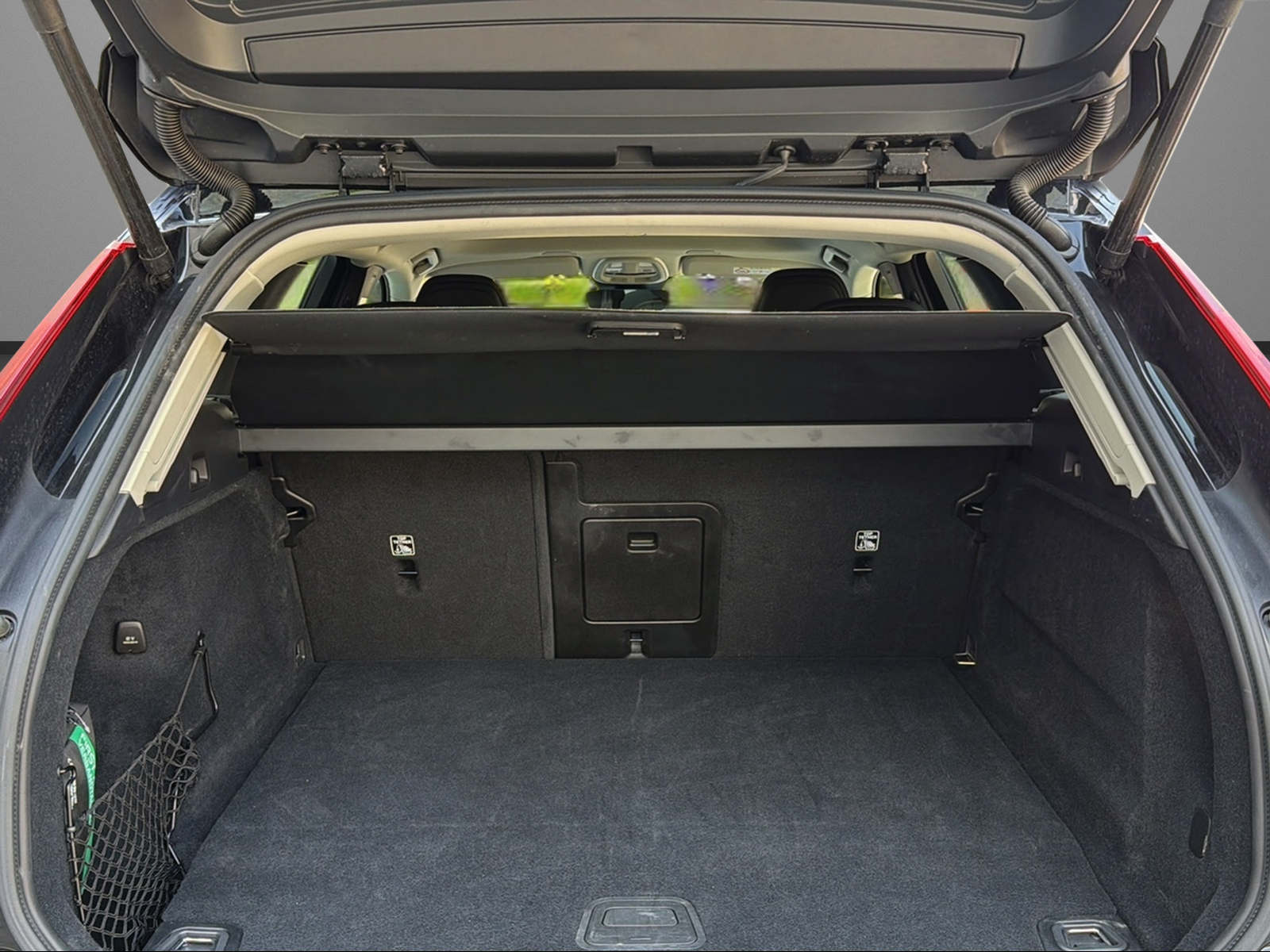 VOLVO V60 T6 eAWD Twin Engine R-Design Geartronic-image-6
