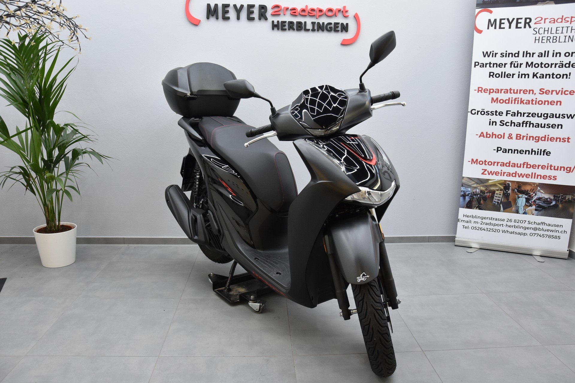 HONDA SH 125-showroom-element-3