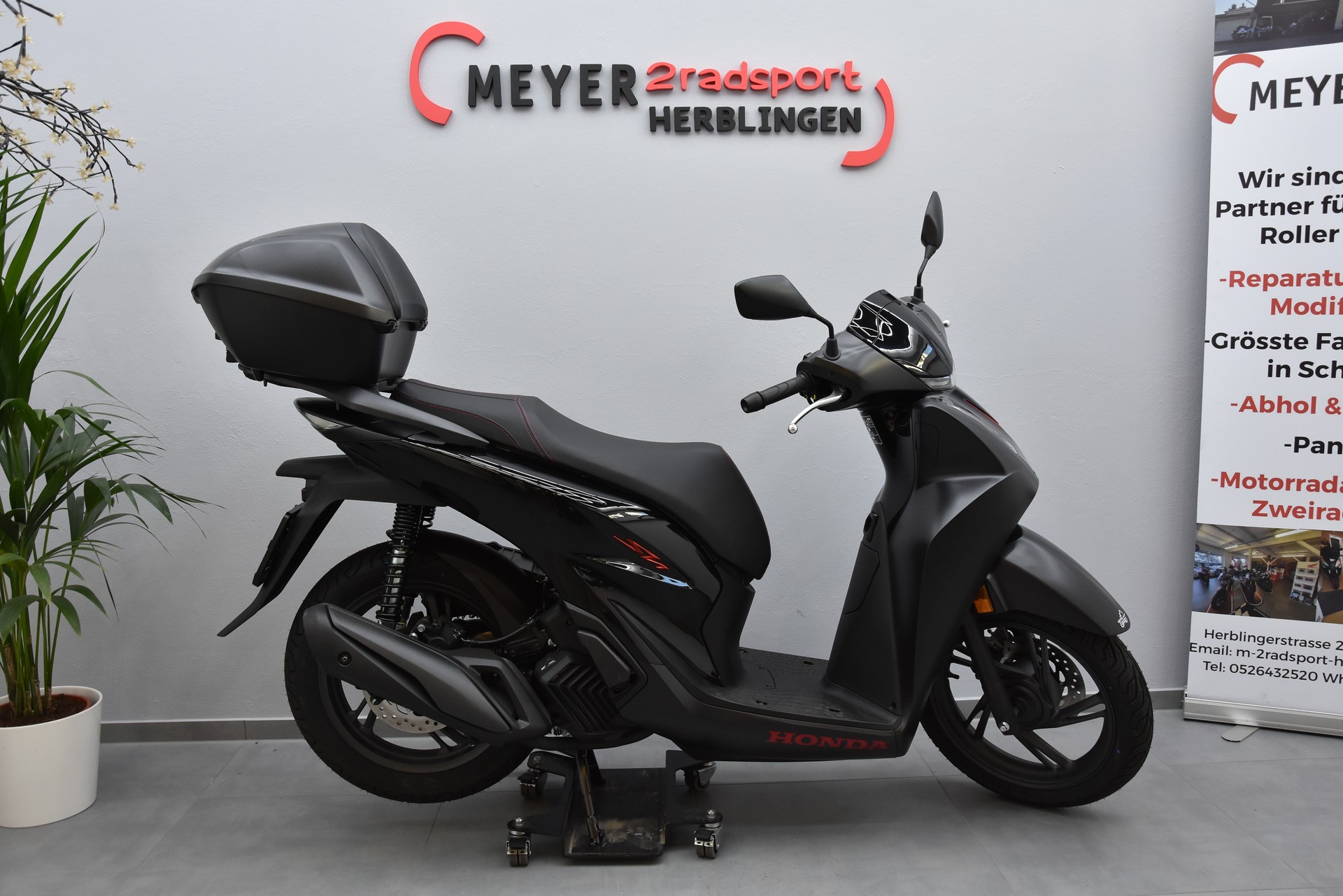 HONDA SH 125-showroom-element-1