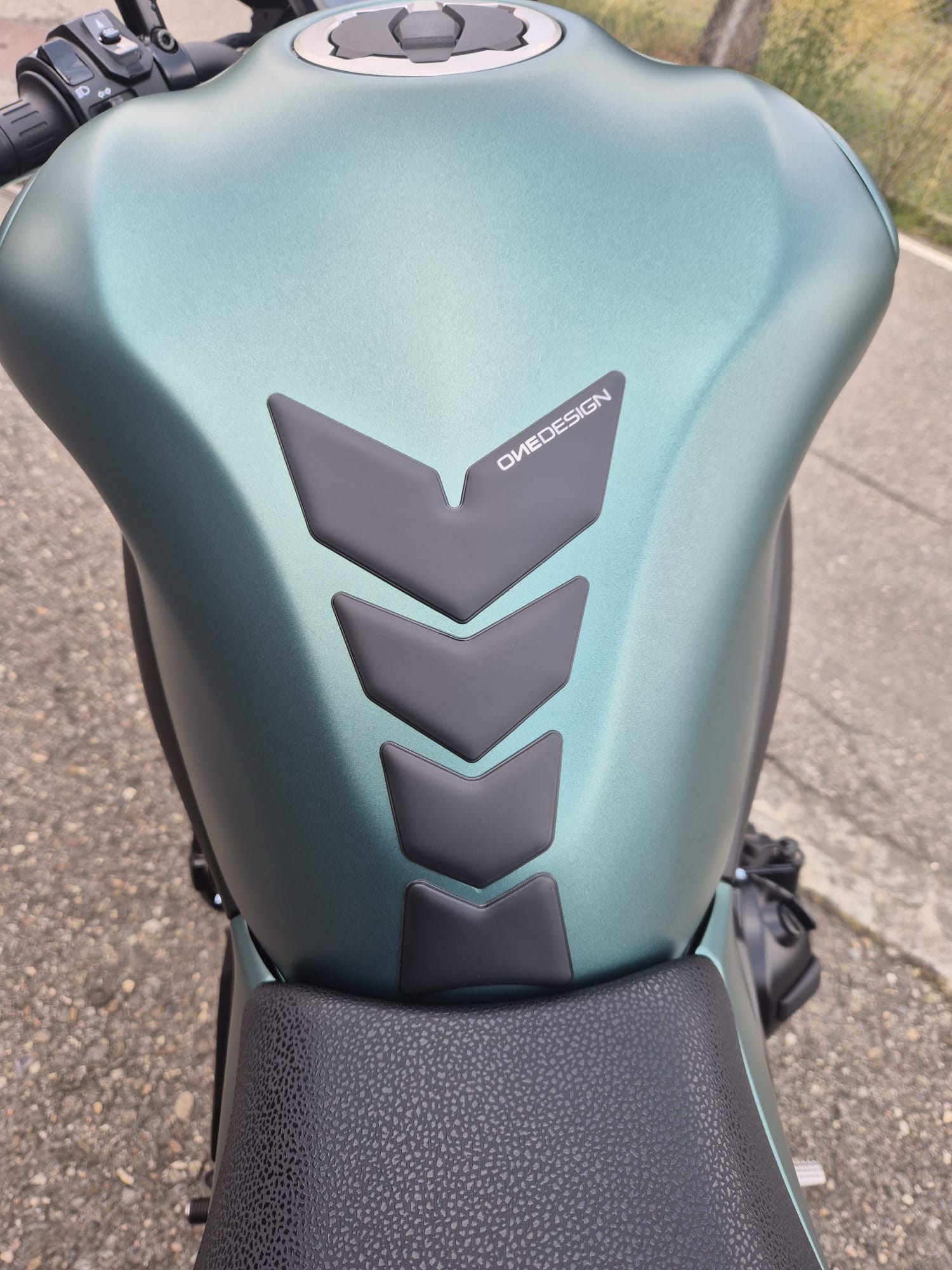 KAWASAKI Z 900-image-7
