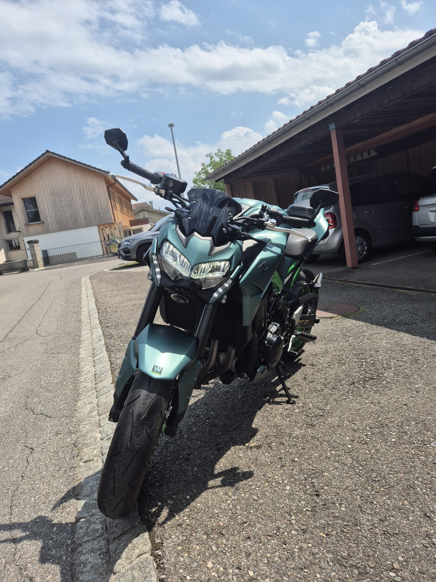 KAWASAKI Z 900-image-3